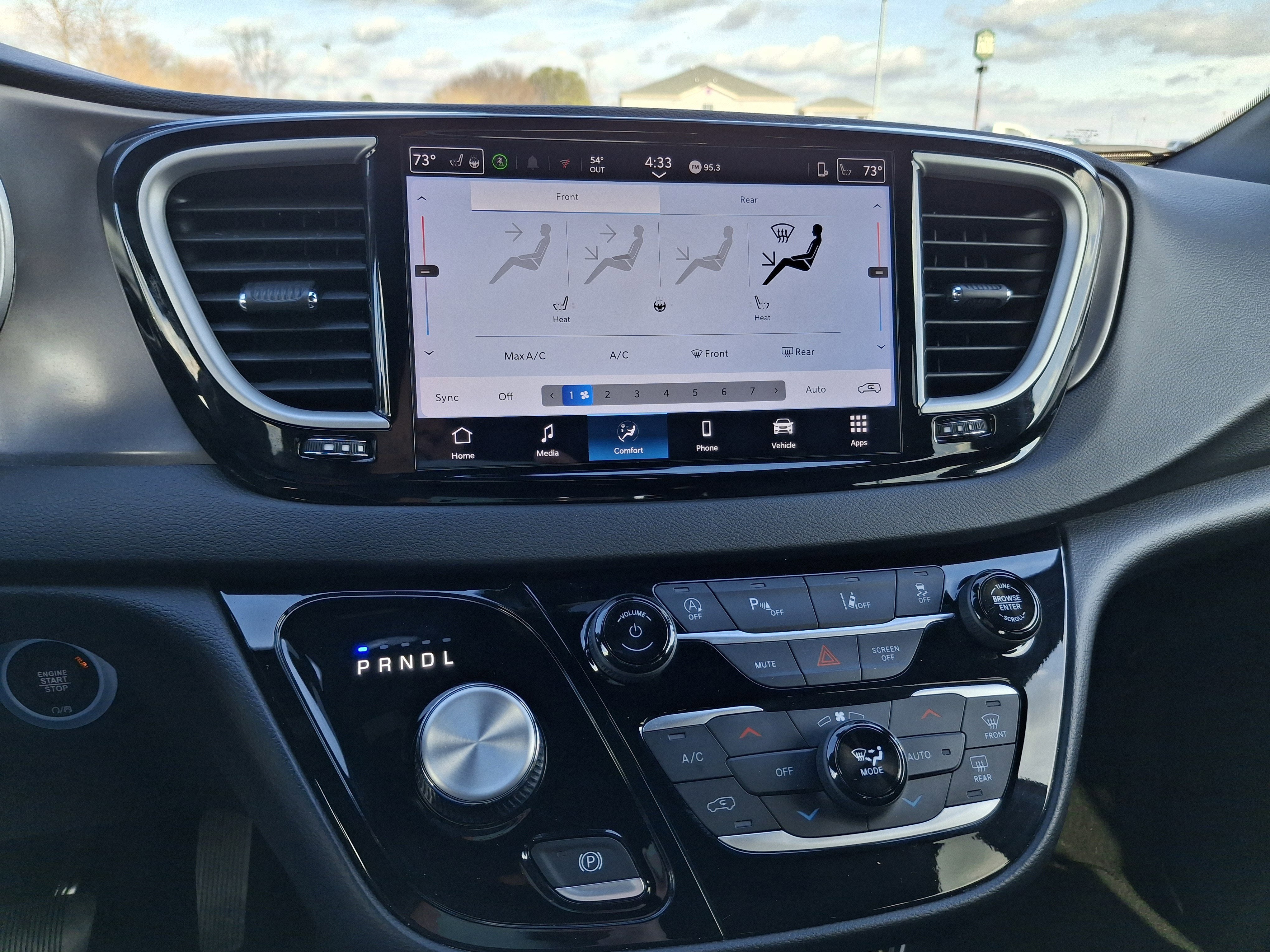 2025 Chrysler Pacifica Select