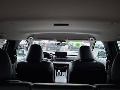 2024 Mitsubishi Outlander Base