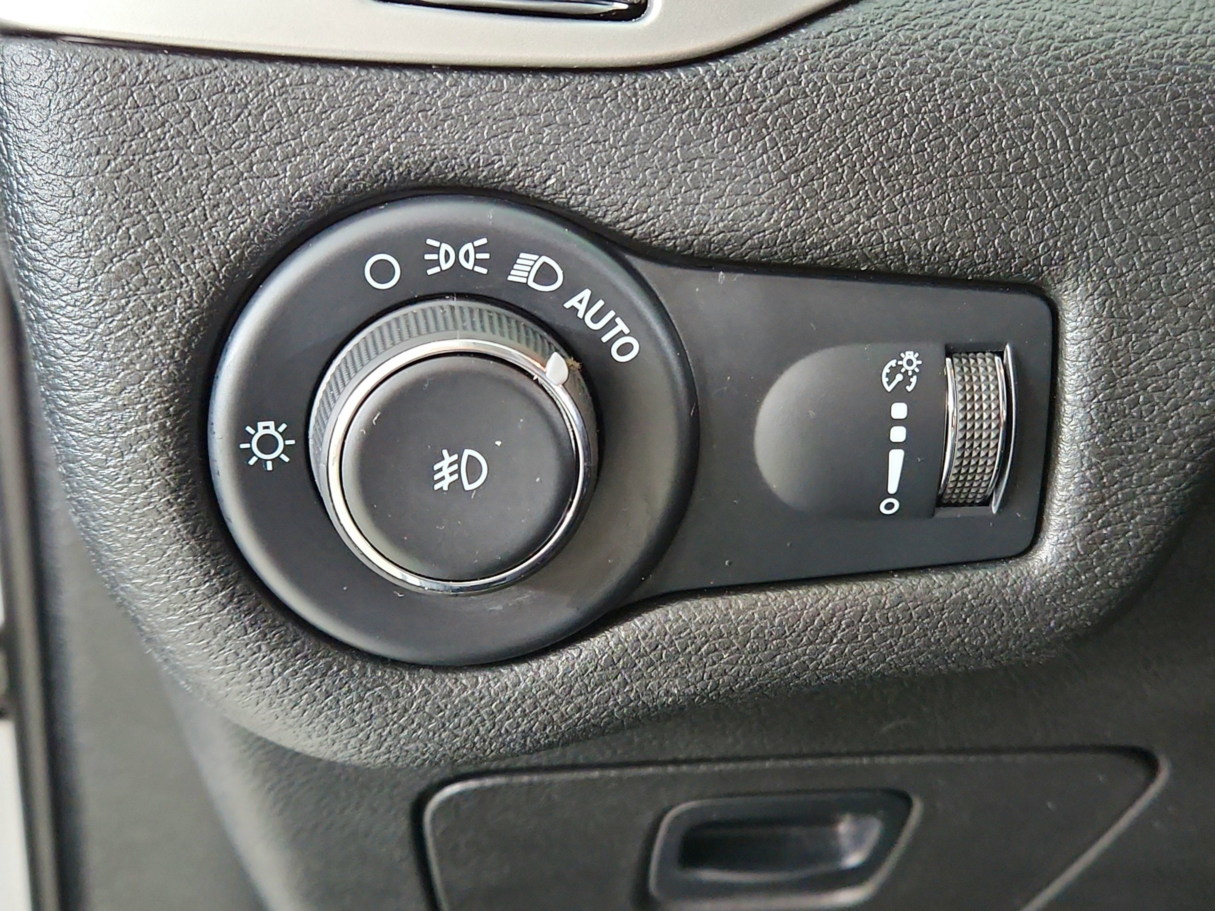 2022 Jeep Cherokee X