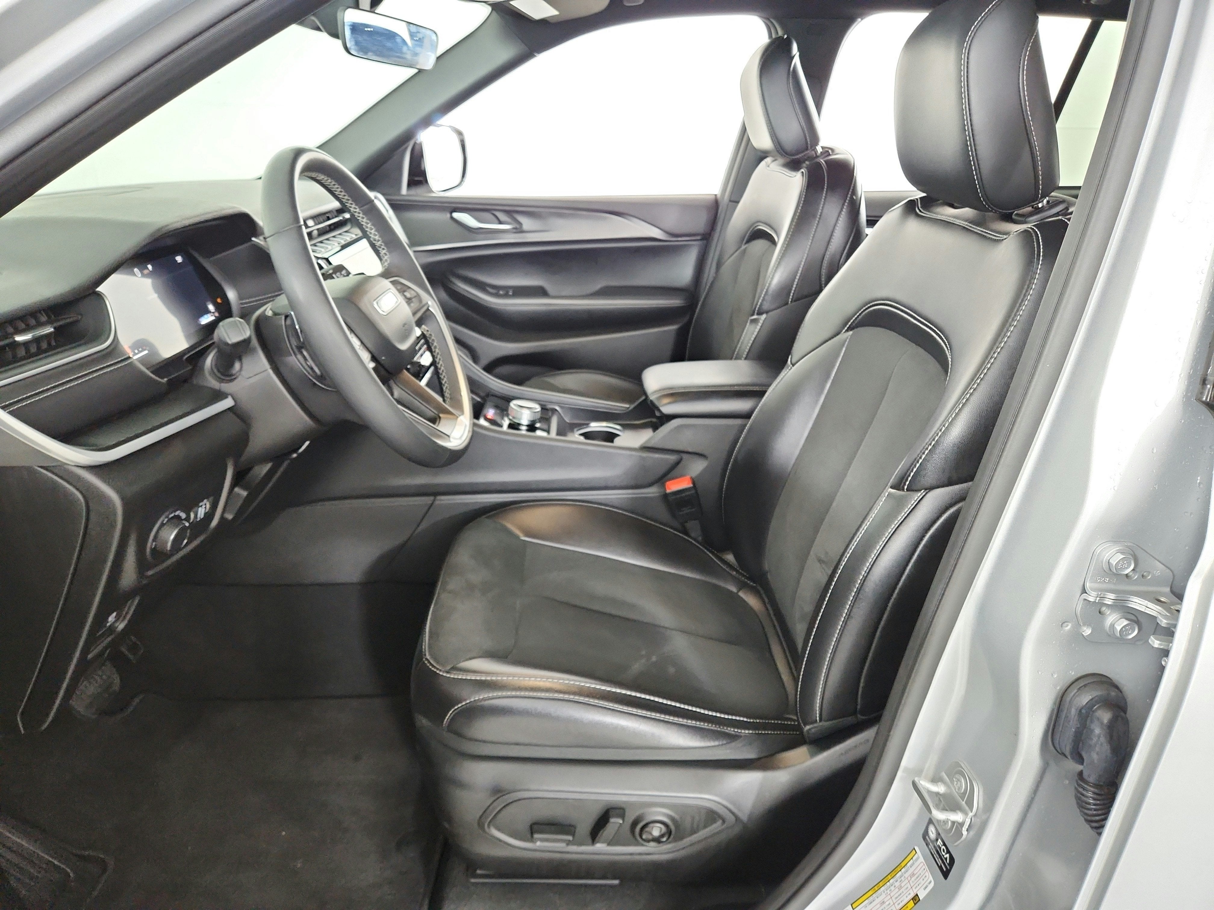 2025 Jeep Grand Cherokee Altitude 4x4
