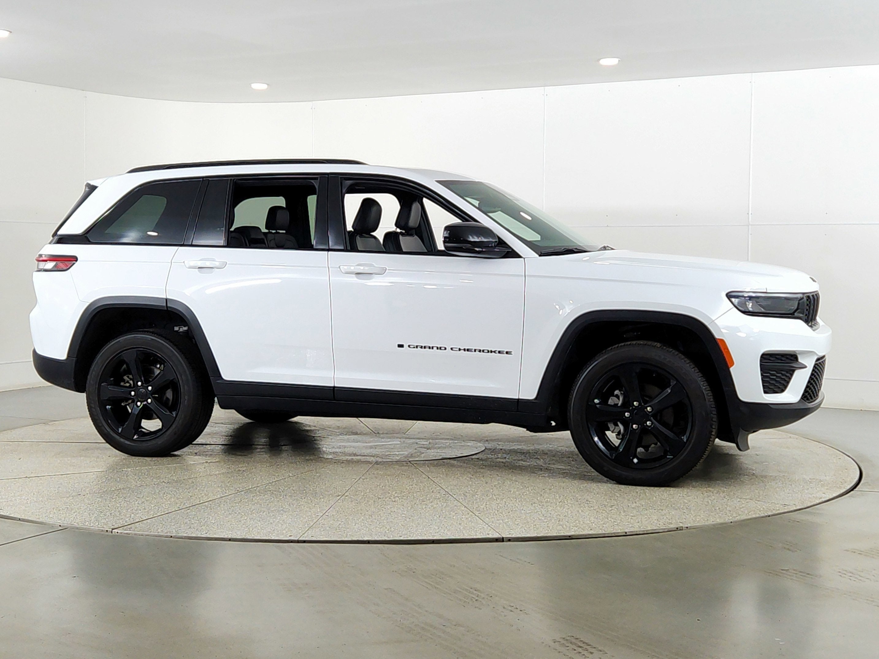 2024 Jeep Grand Cherokee Altitude X