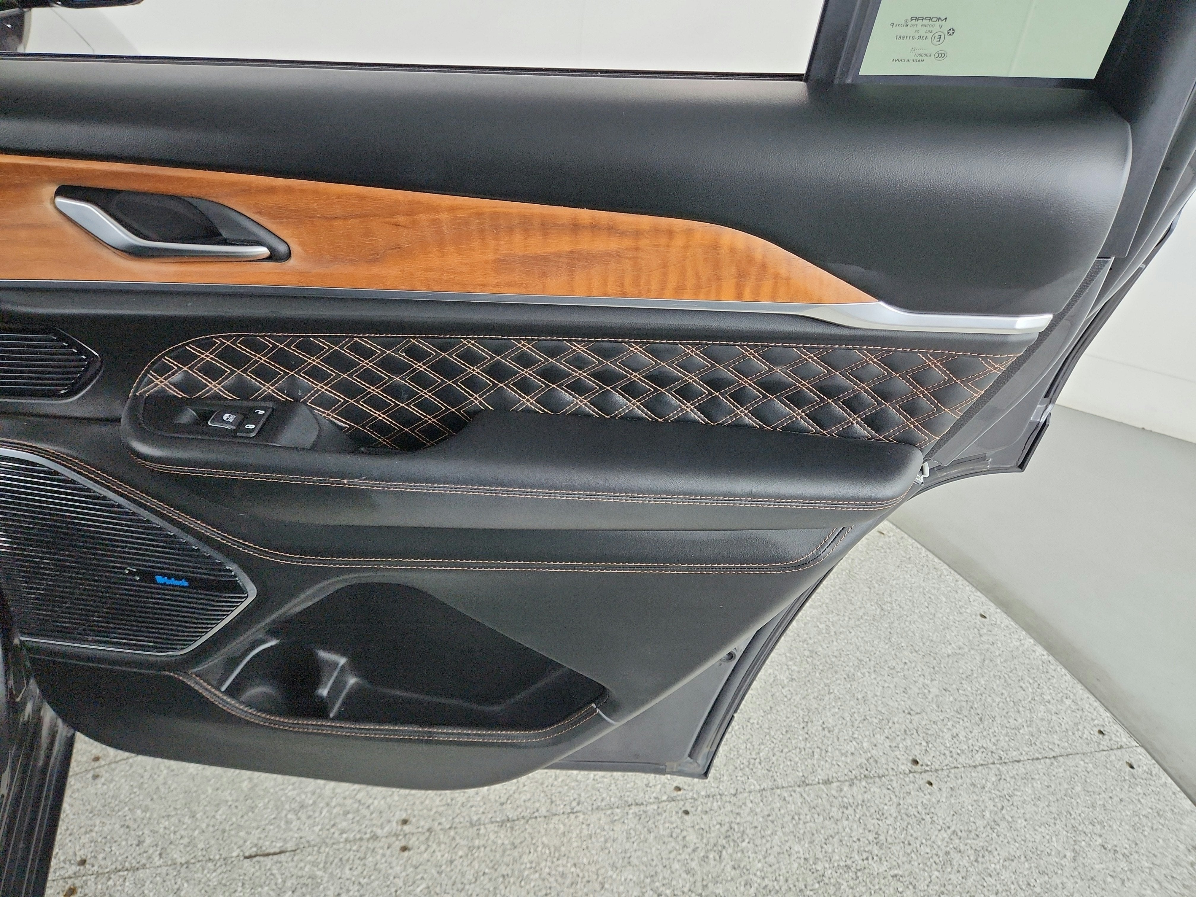2025 Jeep Grand Cherokee L Summit Reserve 4x4