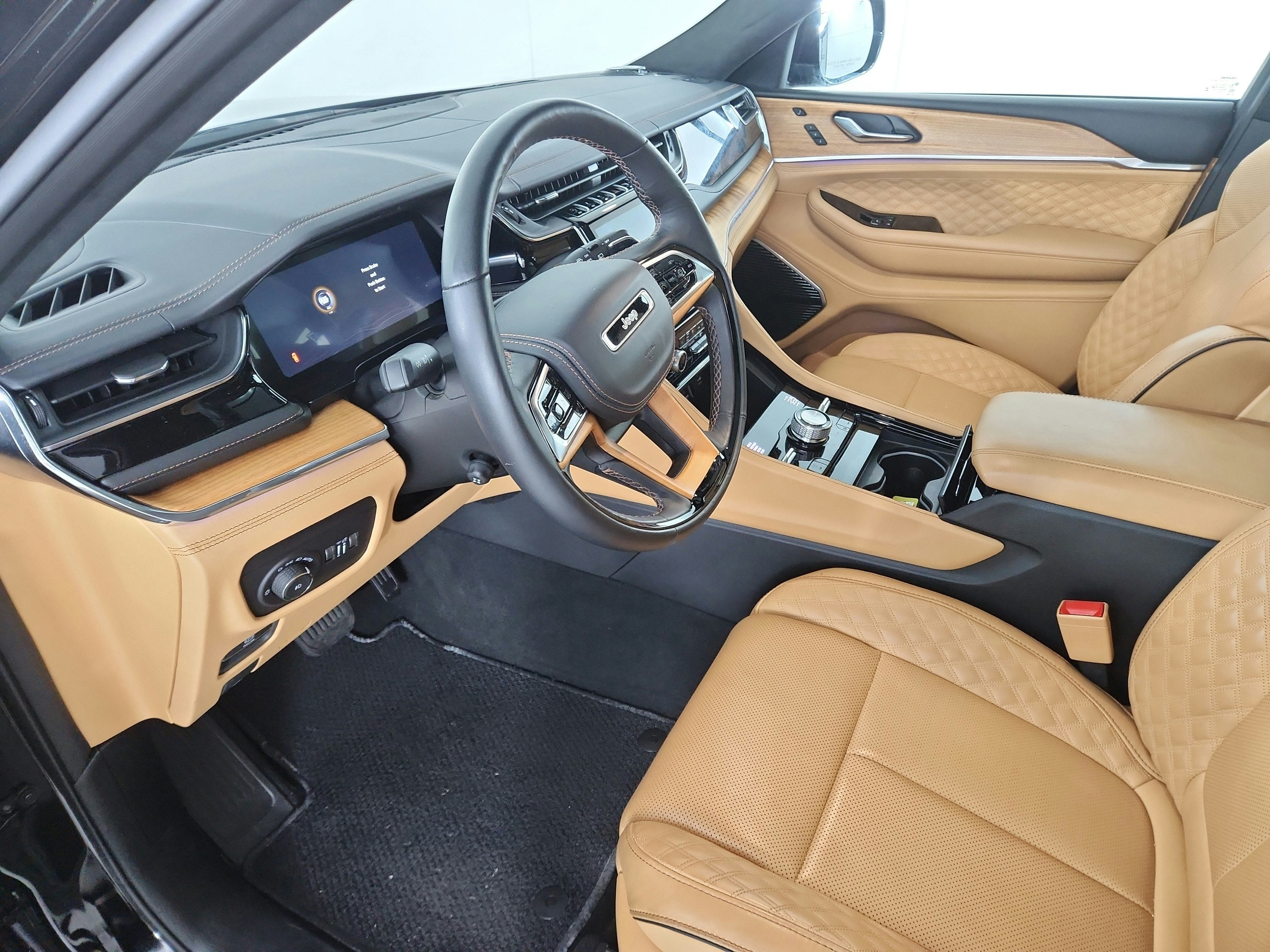 2025 Jeep Grand Cherokee L Summit Reserve 4x4