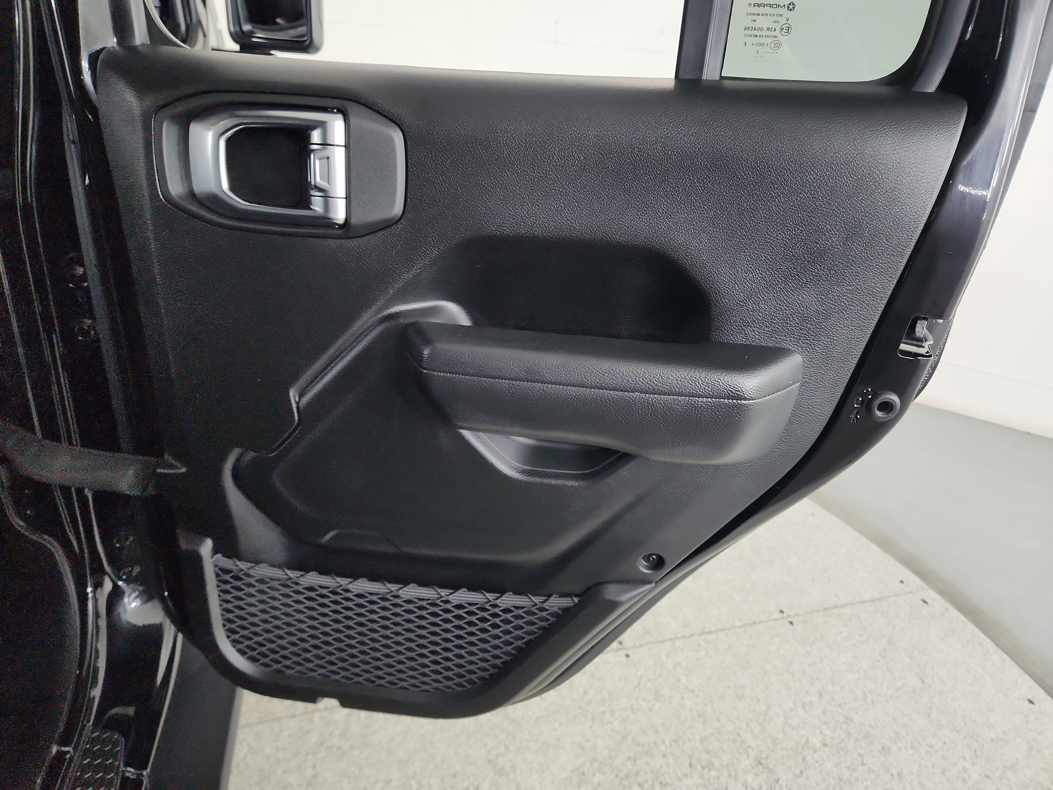 2025 Jeep Wrangler Willys 4 Door 4x4
