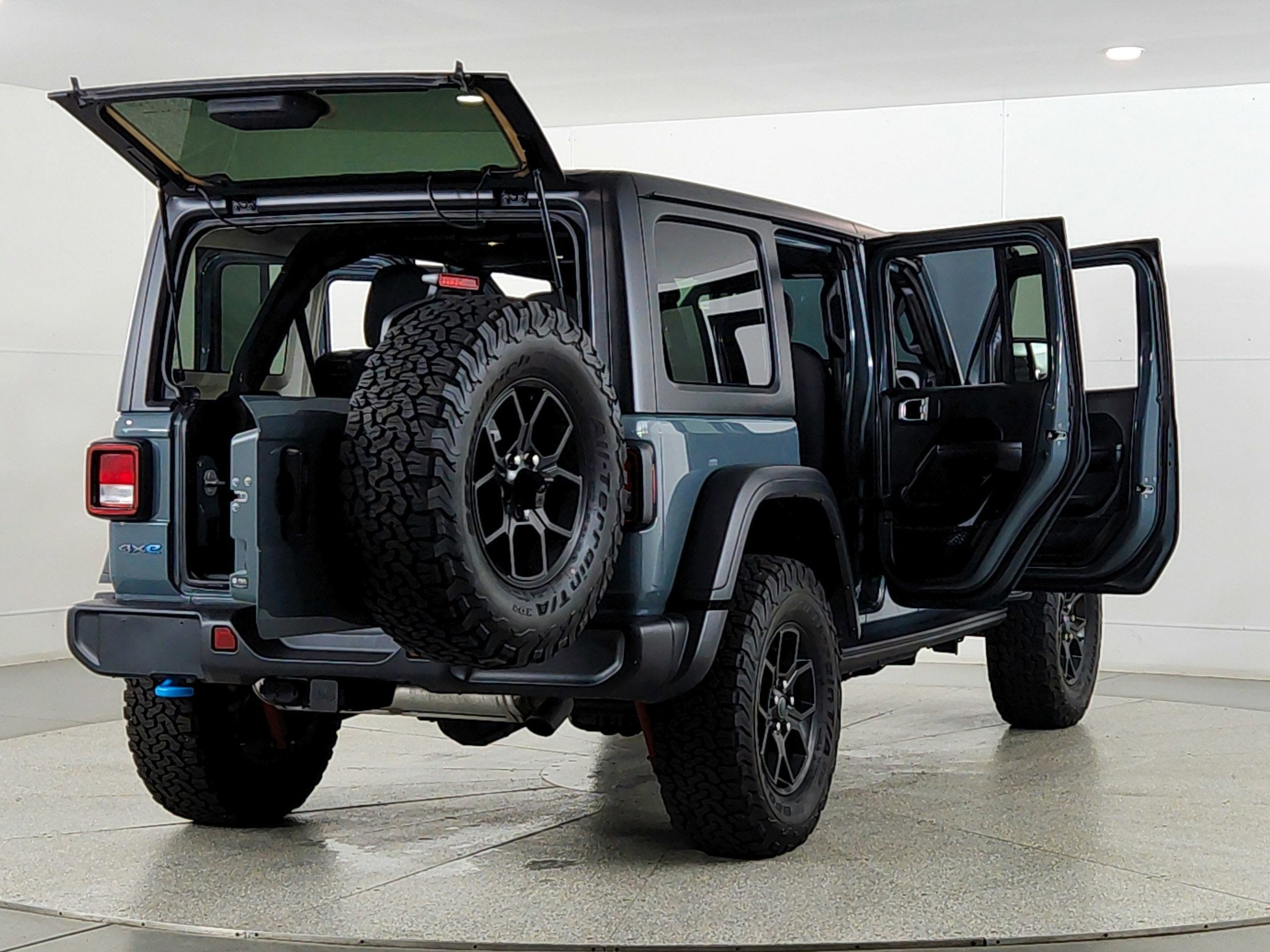 2024 Jeep Wrangler 4xe Willys