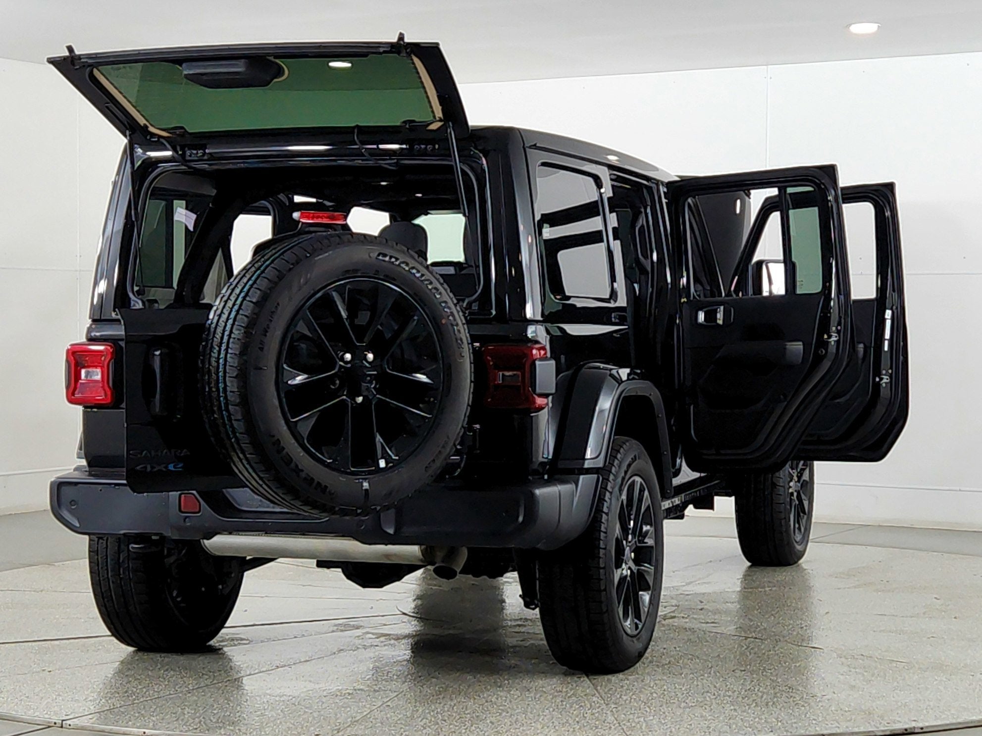 2025 Jeep Wrangler 4xe Sahara