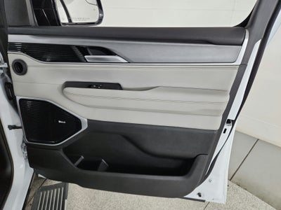 2025 Jeep Wagoneer L Series III