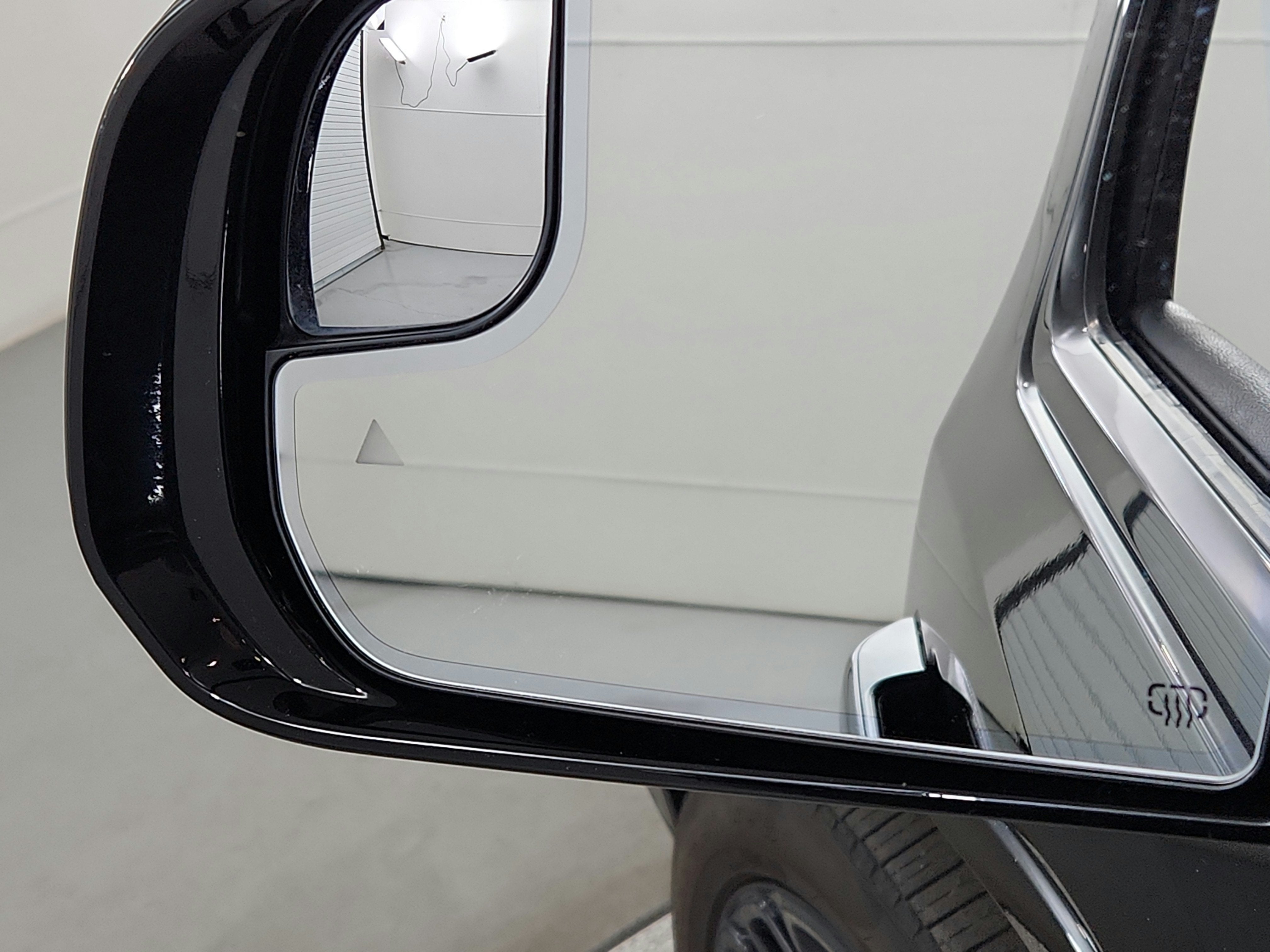 2024 Jeep Wagoneer Series II Carbide 4x4
