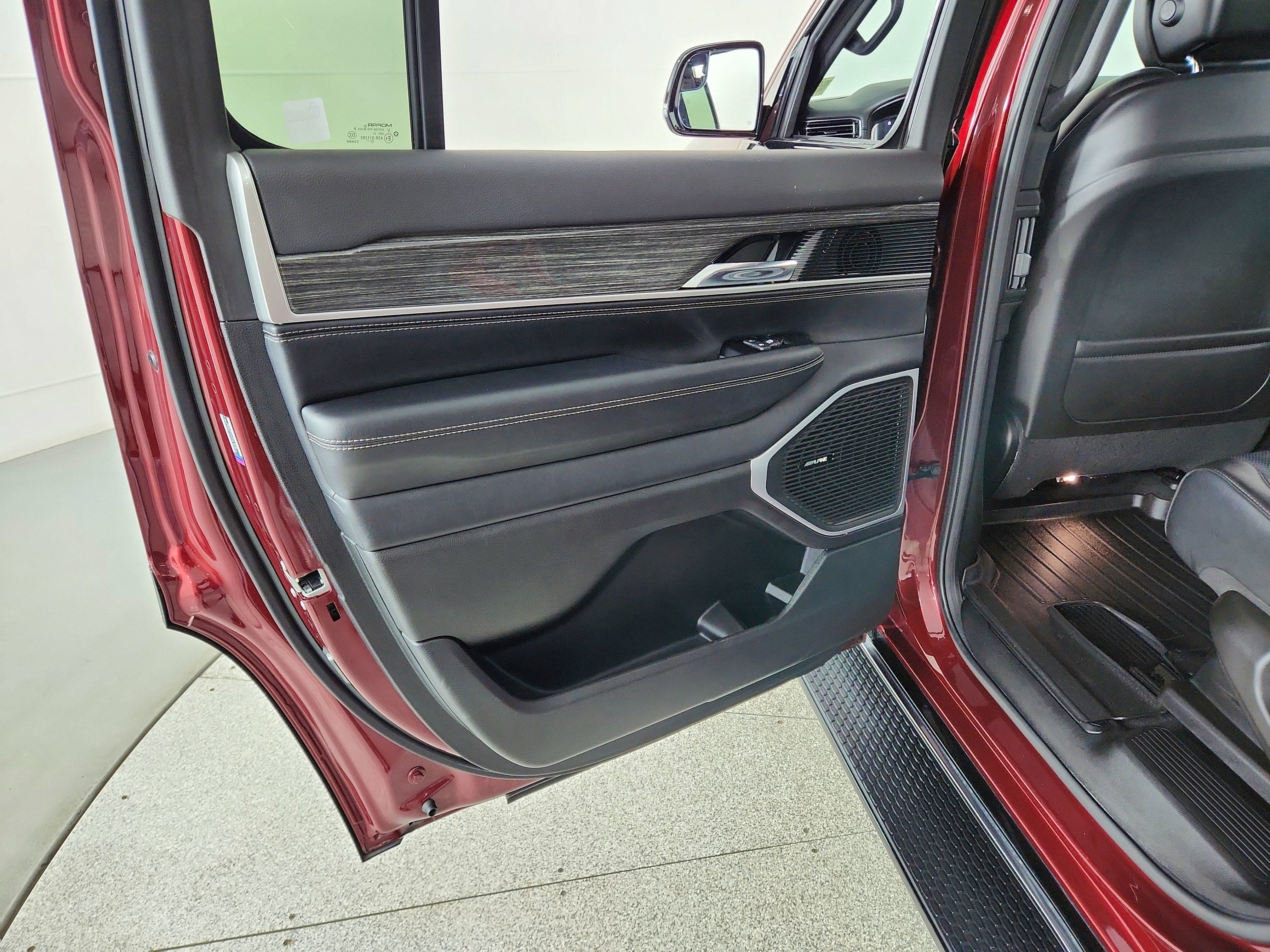 2022 Jeep Wagoneer Series II