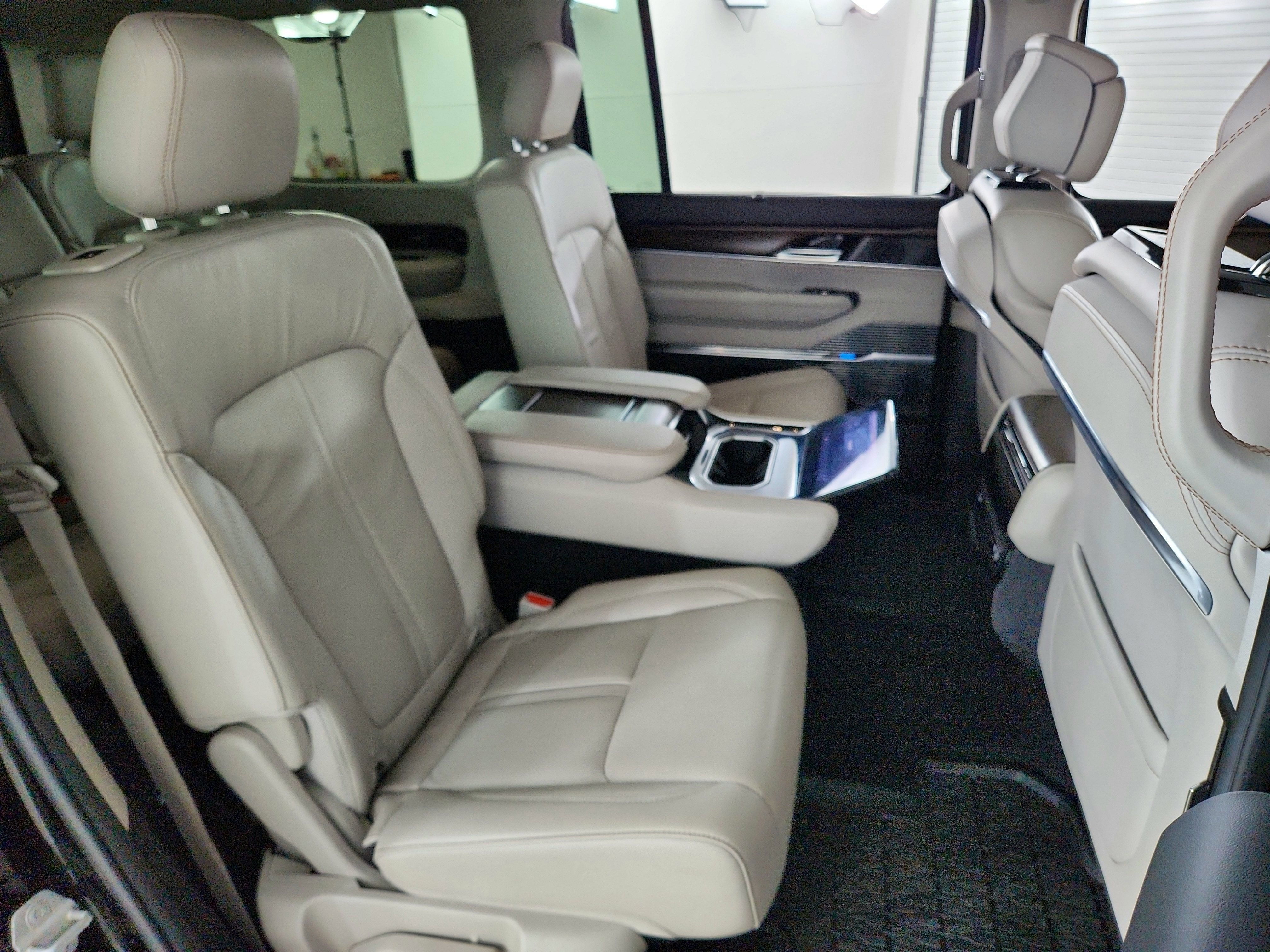 2022 Jeep Grand Wagoneer Series I