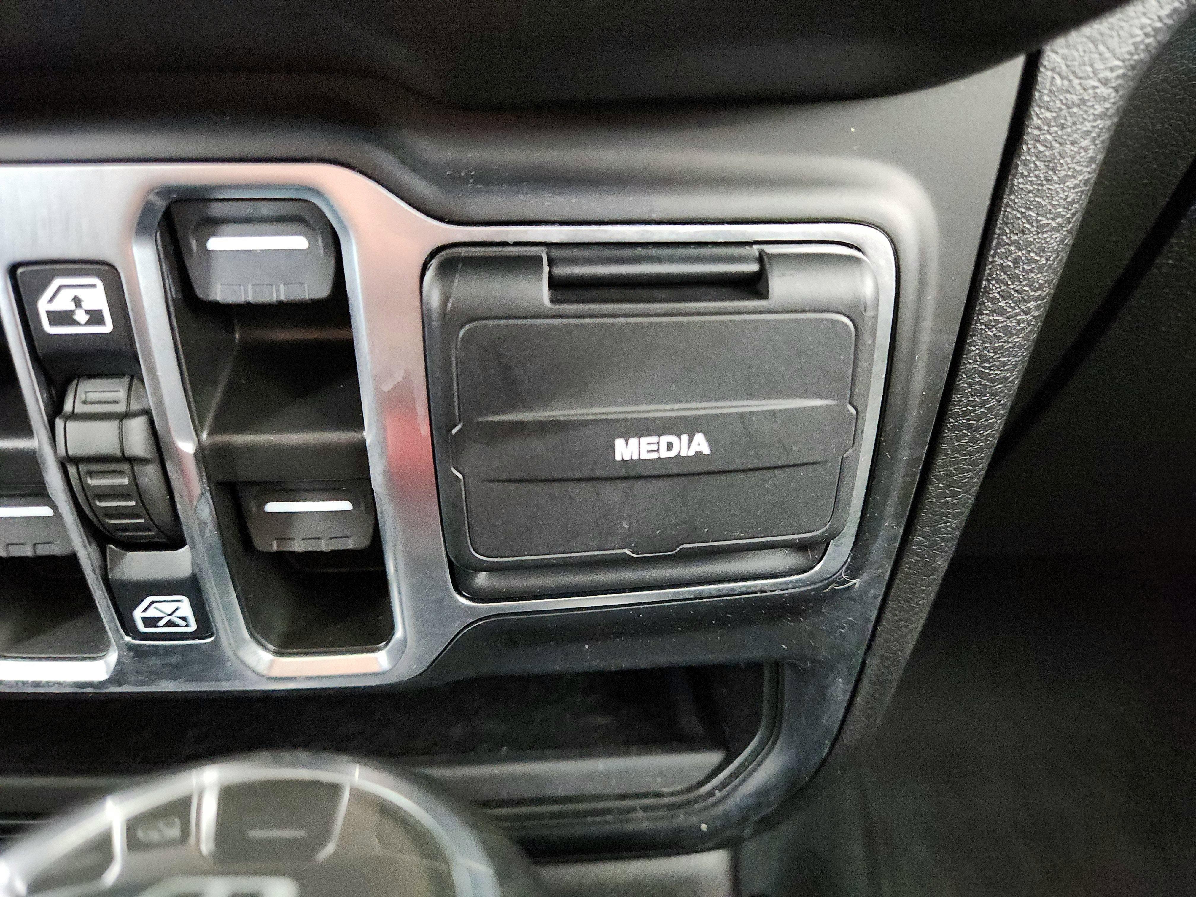 2024 Jeep Gladiator Nighthawk