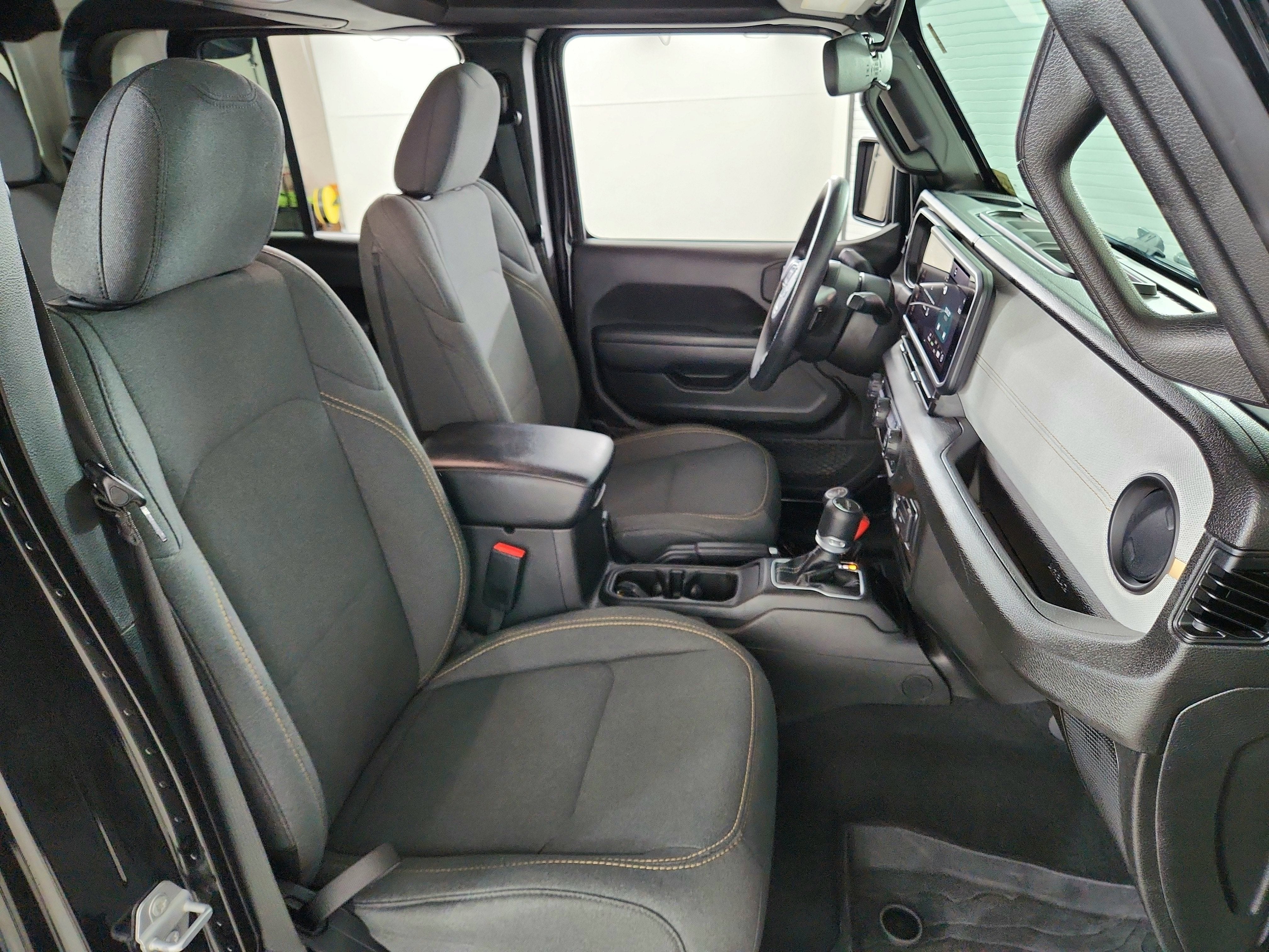 2024 Jeep Gladiator Nighthawk