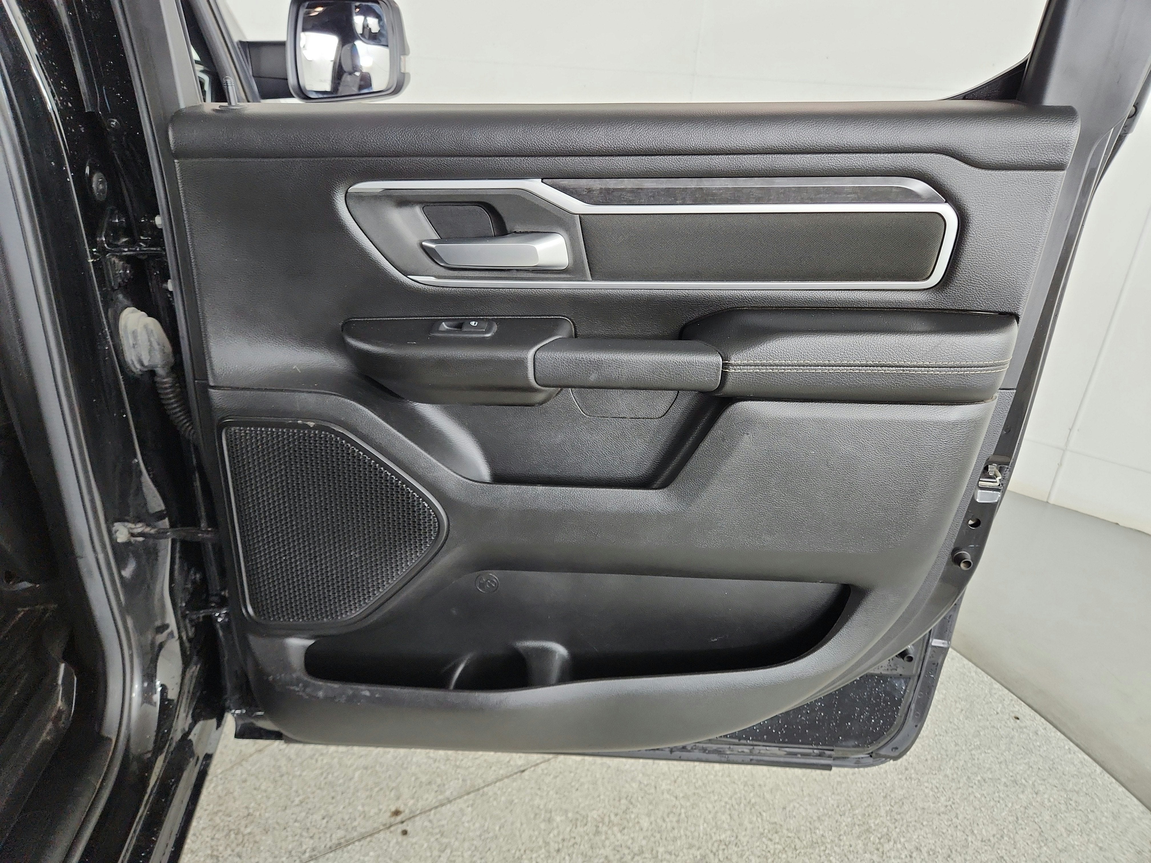 2023 RAM Ram 1500 Big Horn 4x4 Crew Cab 5'7" Box