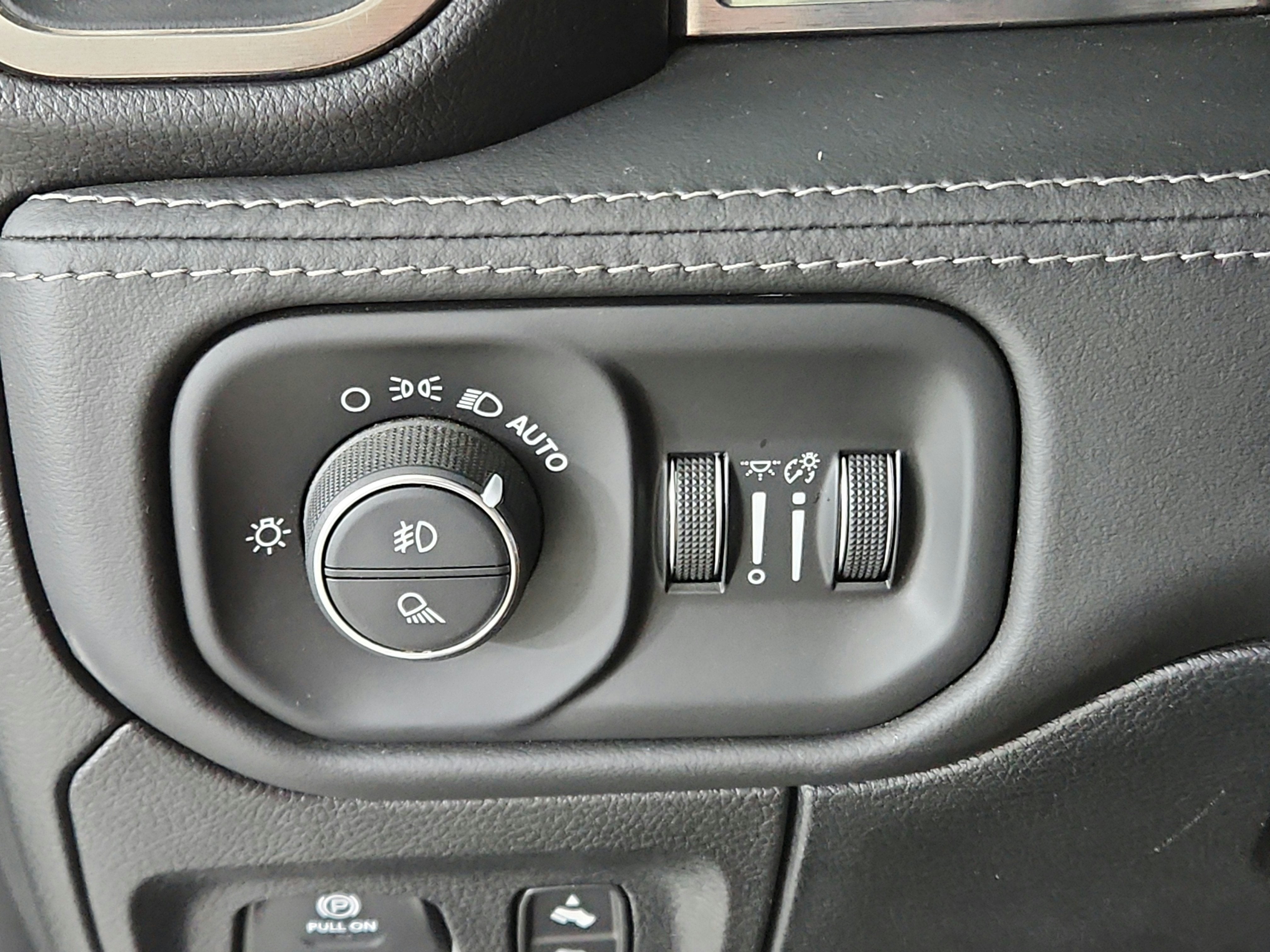 2021 RAM Ram 1500 Limited