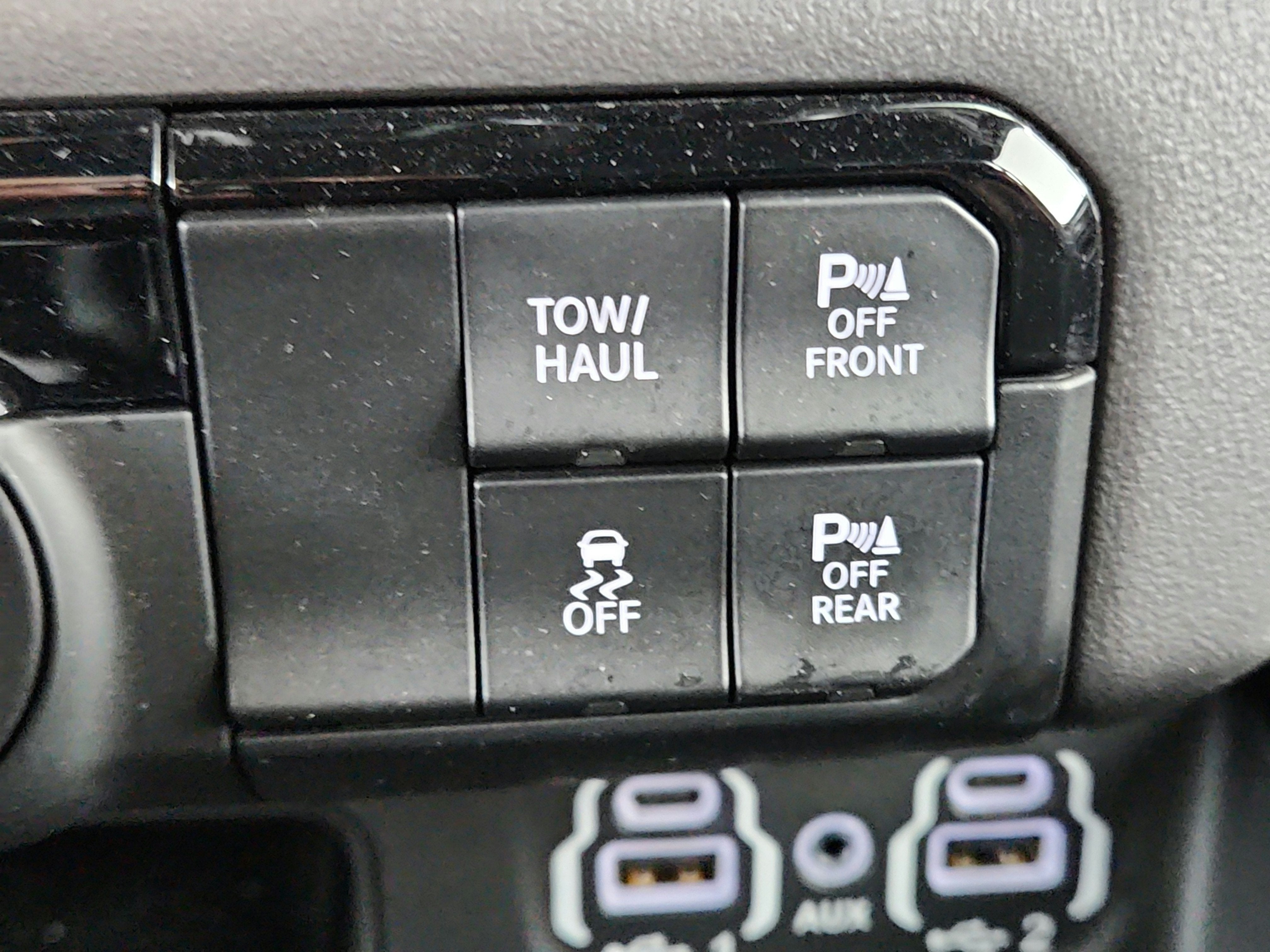 2022 RAM Ram 1500 Laramie 4x4 Crew Cab 5'7" Box