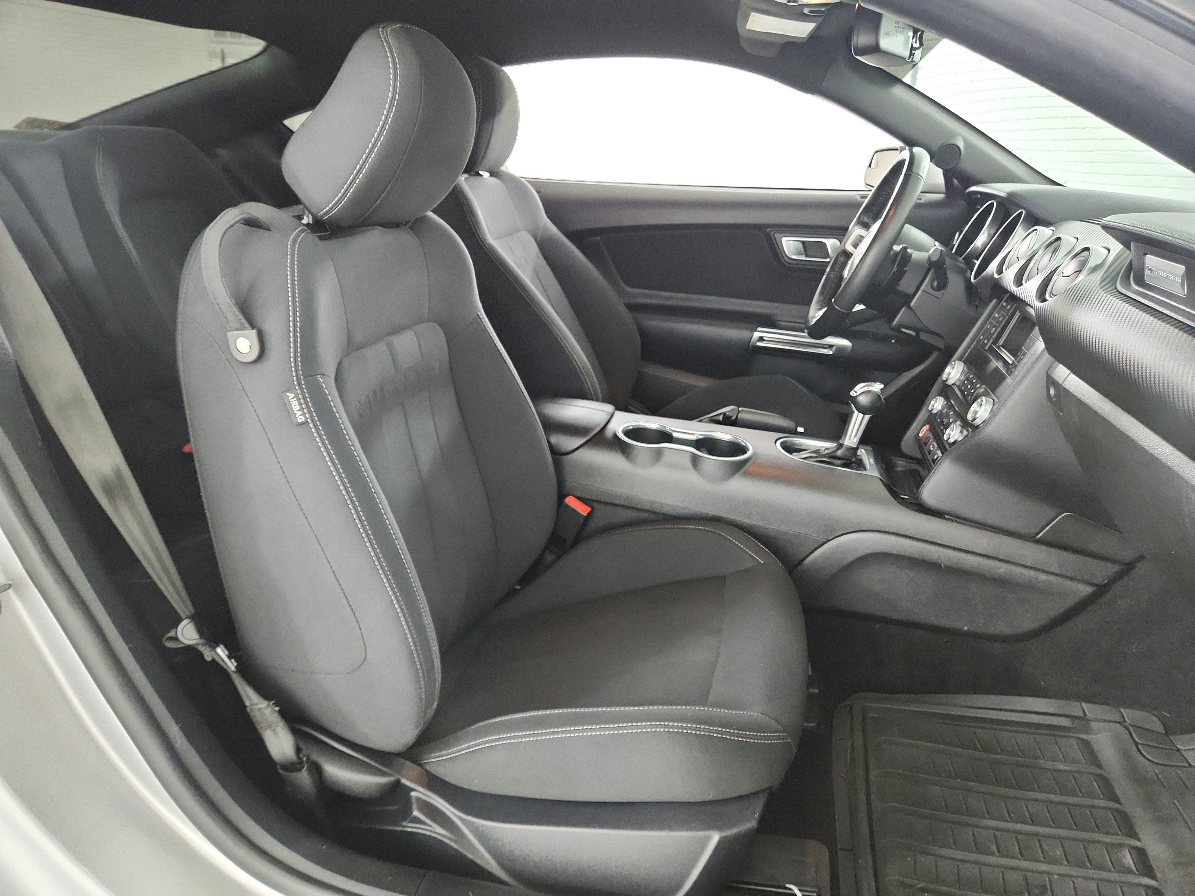 2019 Ford Mustang EcoBoost Fastback
