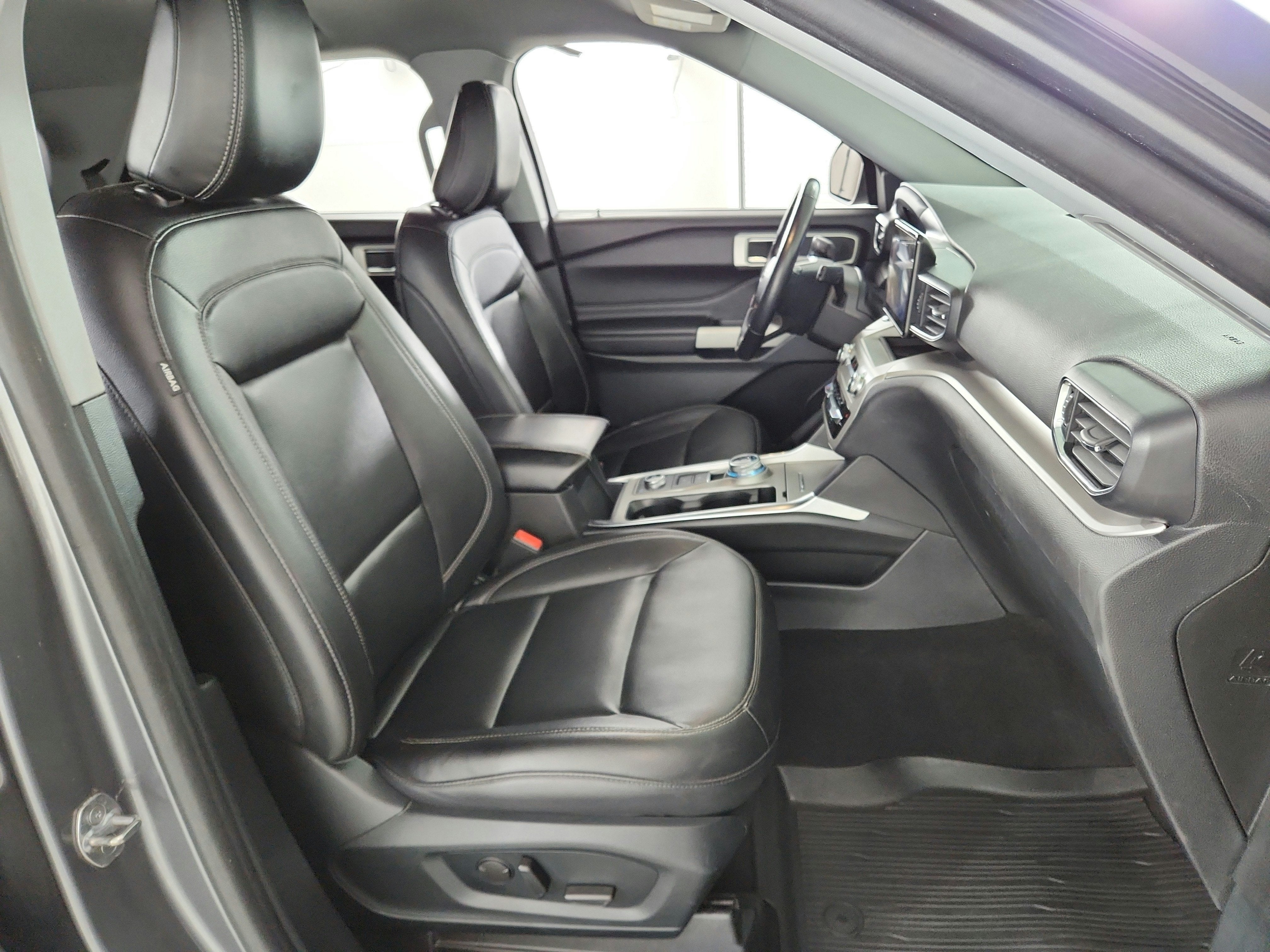 2021 Ford Explorer XLT 4WD