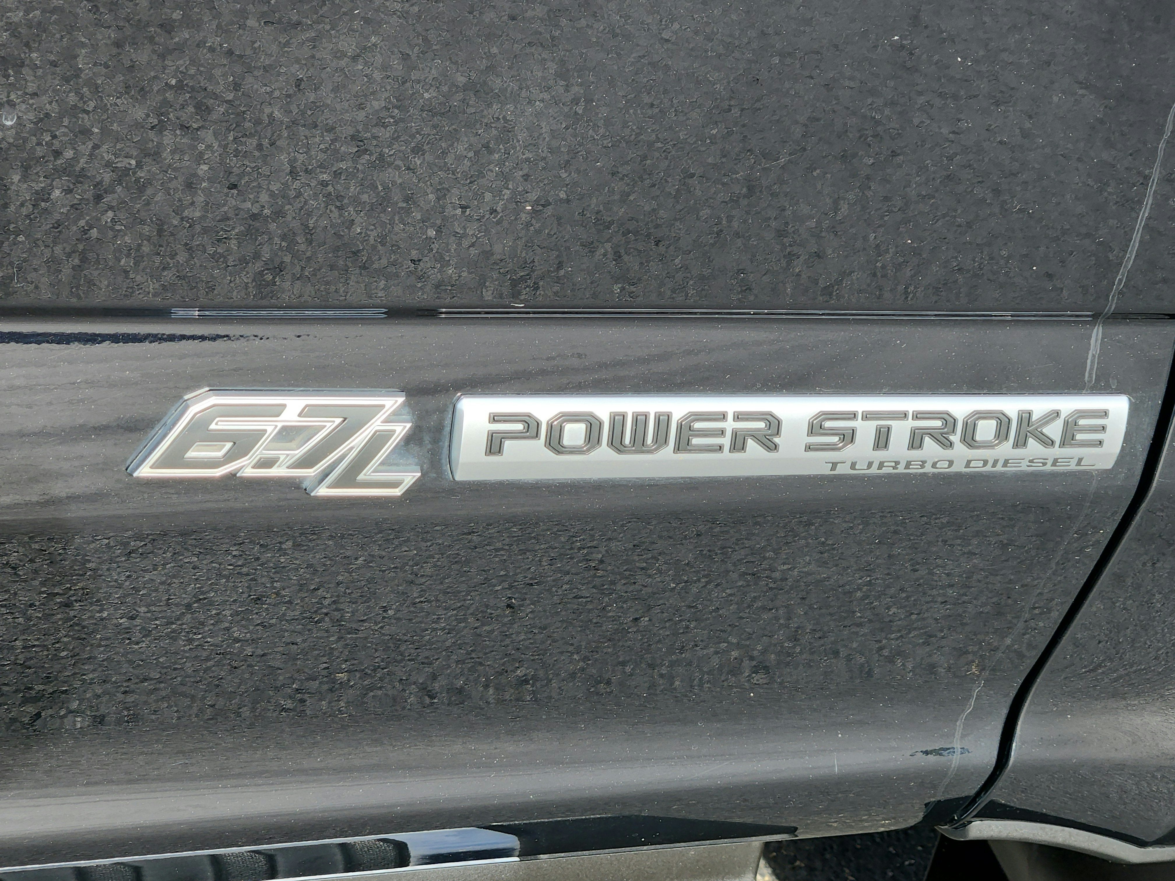 2022 Ford F-350 LARIAT 4WD Crew Cab 6.75' Box