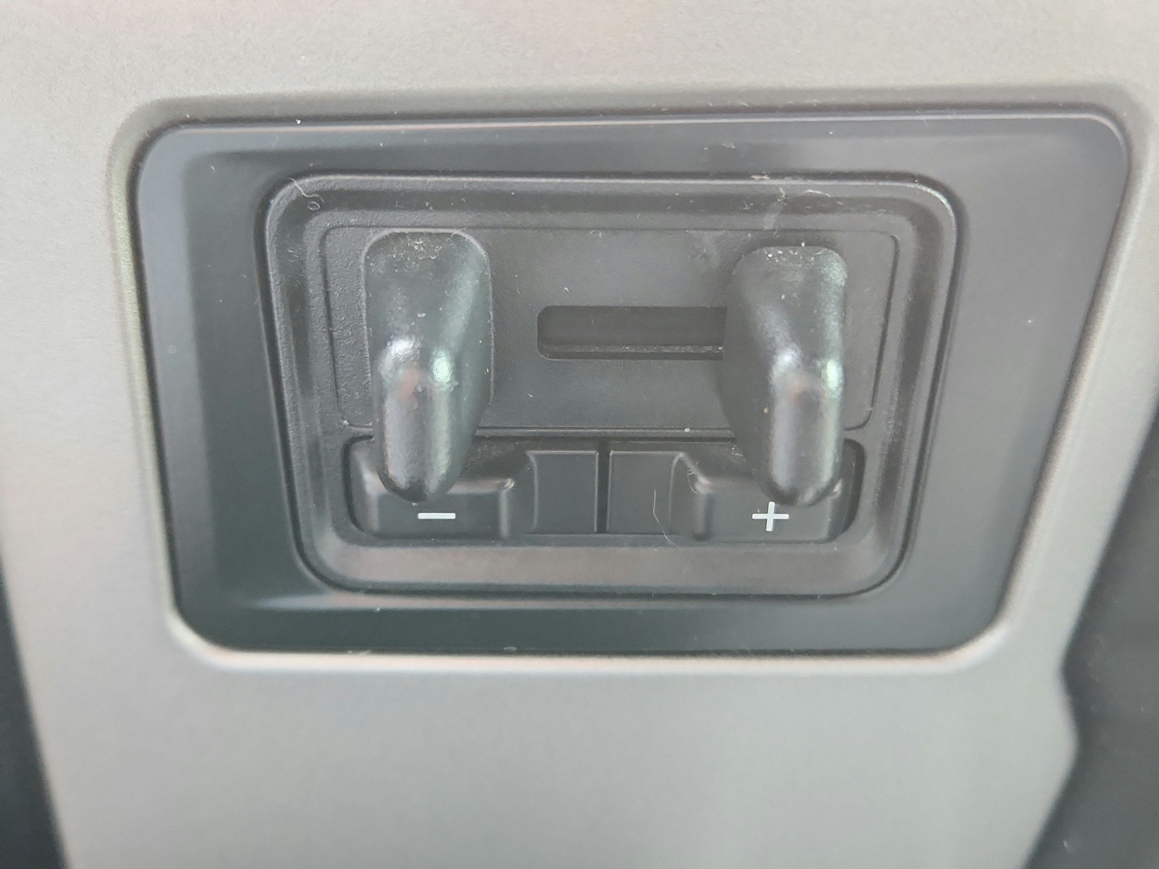 2022 Ford F-350 LARIAT 4WD Crew Cab 6.75' Box