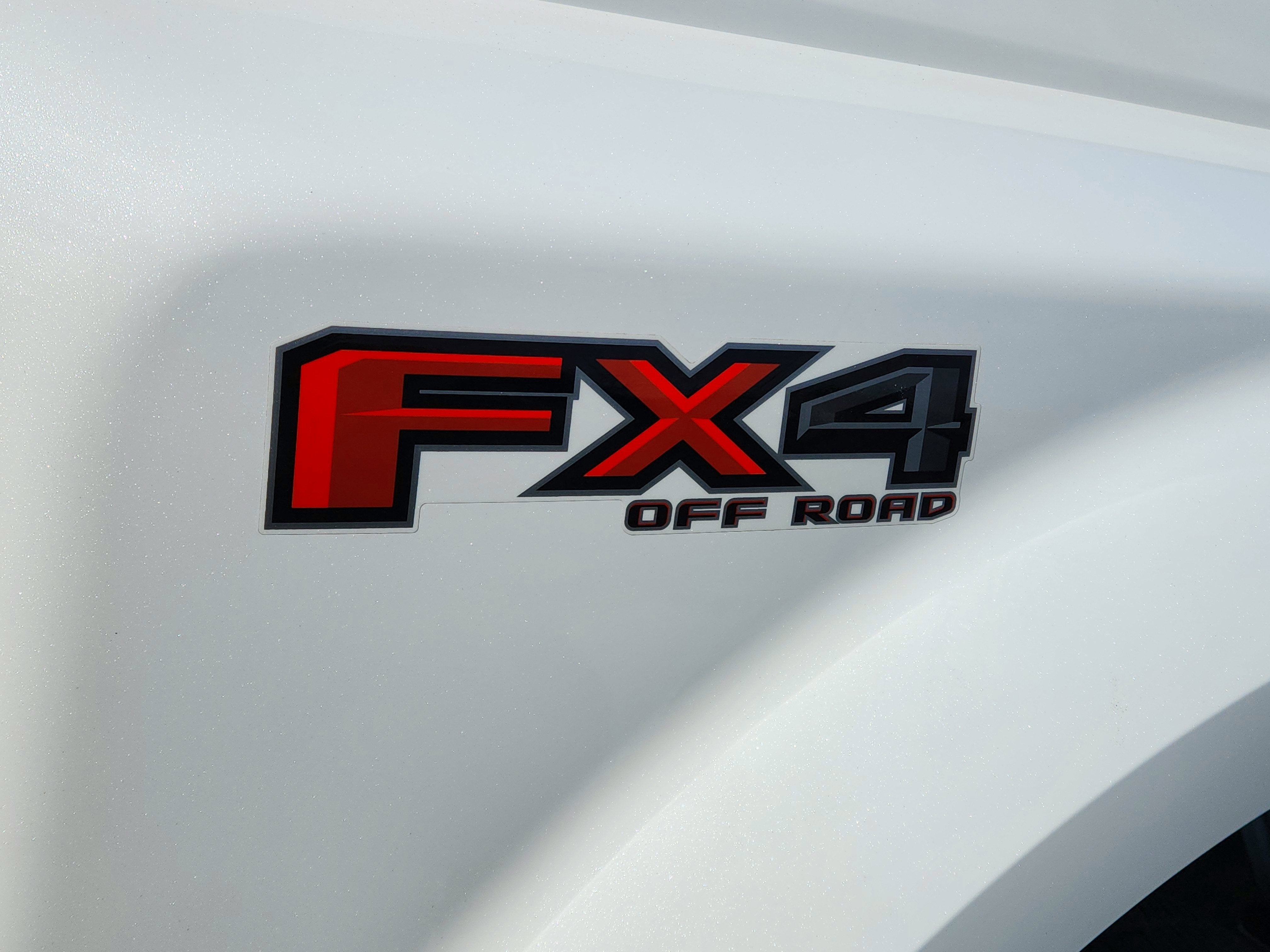 2020 Ford Super Duty F-350 DRW Pickup LARIAT