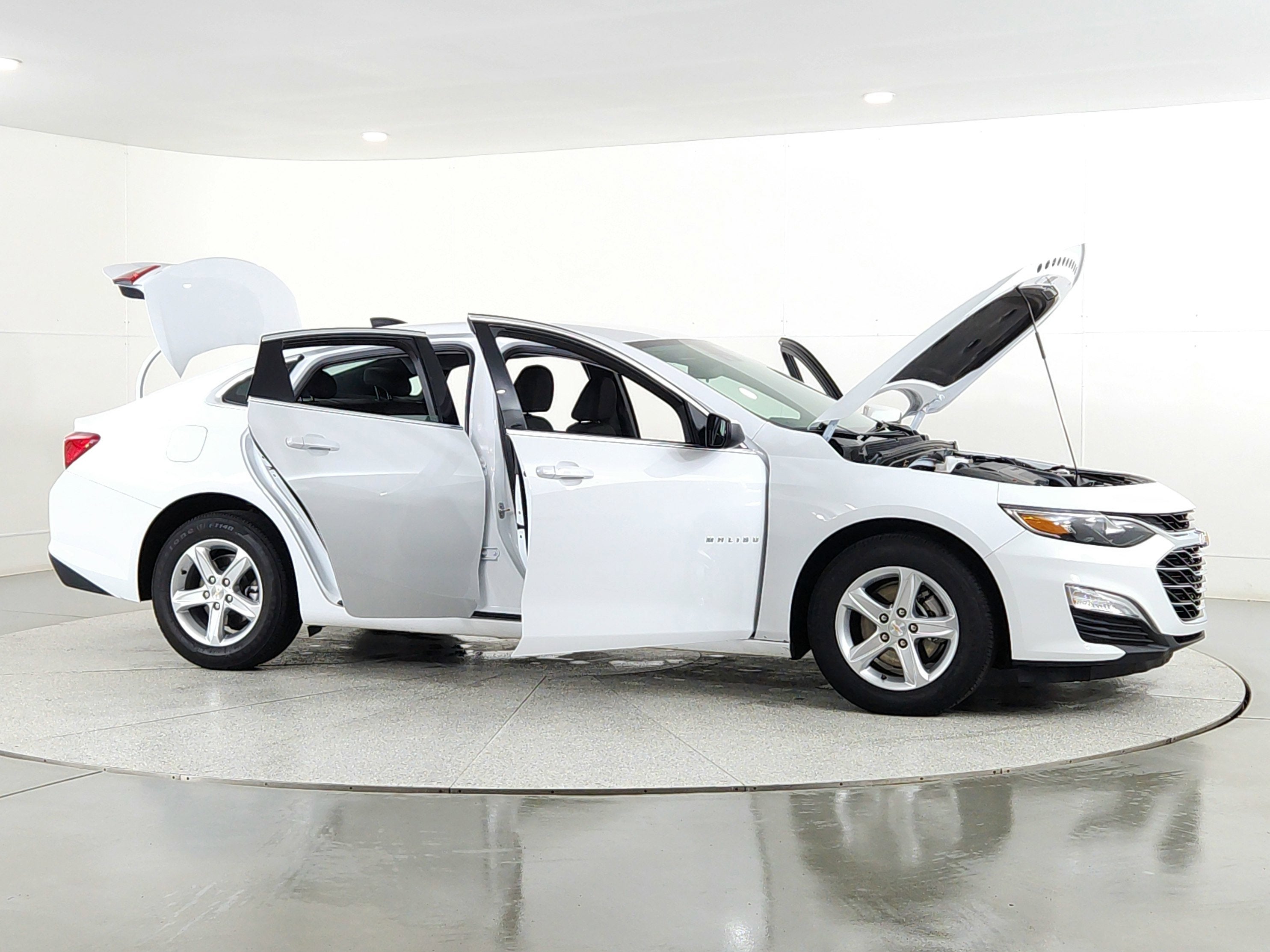 2024 Chevrolet Malibu LS