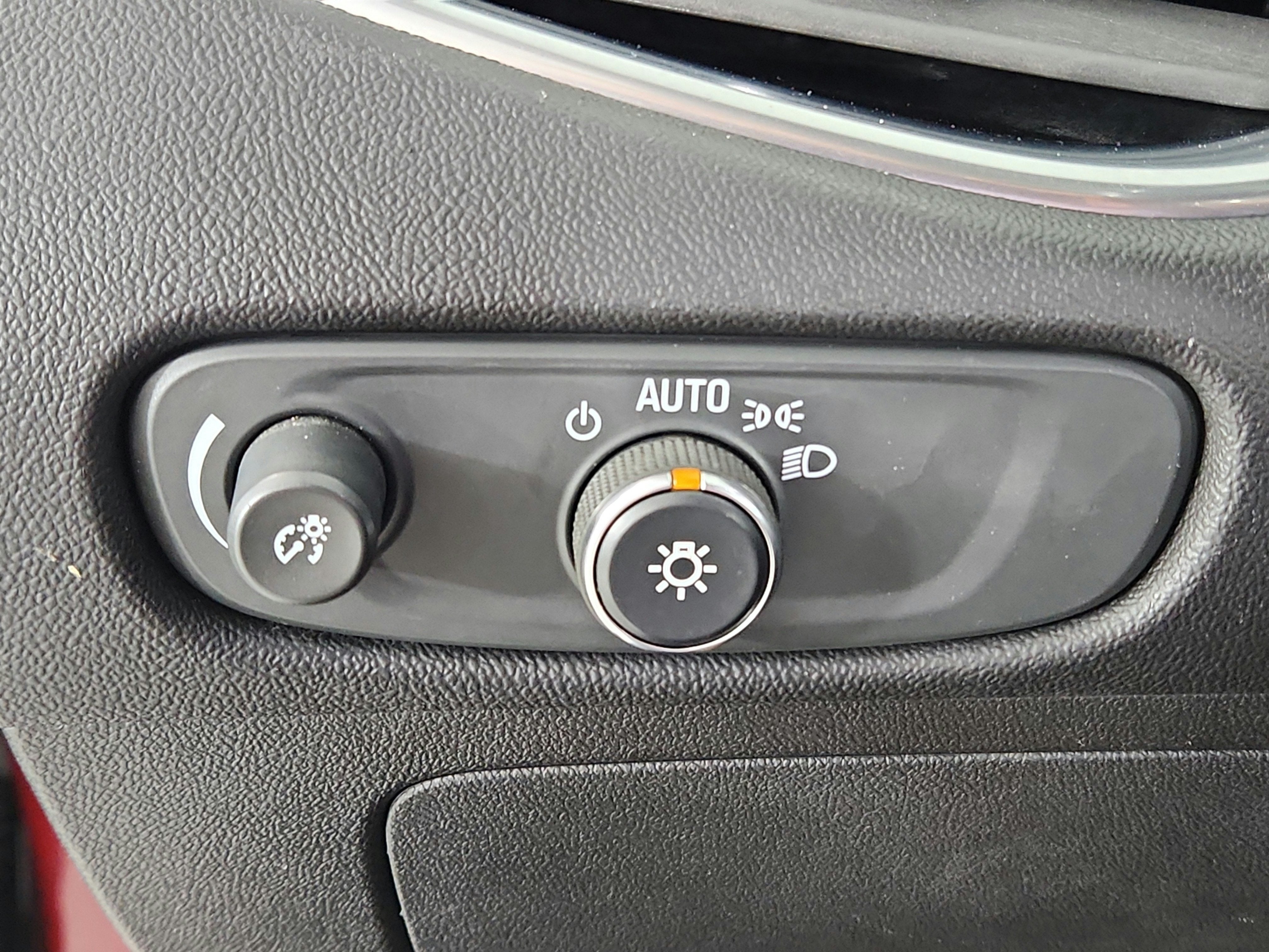 2020 Chevrolet Malibu 4dr Sdn Premier