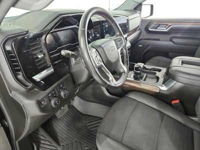 2022 Chevrolet Silverado 1500 4WD Crew Cab 147" RST