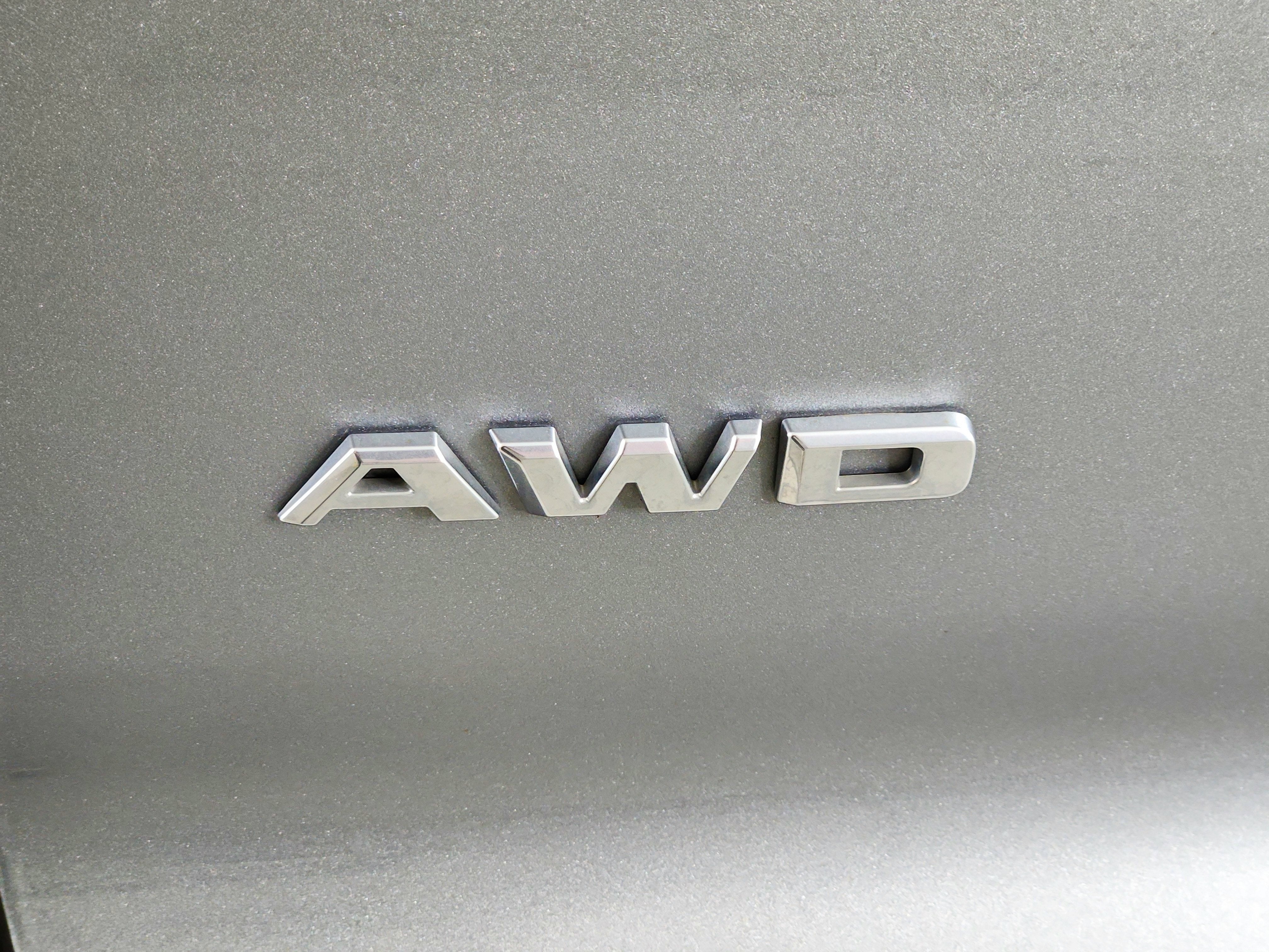 2023 Cadillac XT4 AWD Premium Luxury