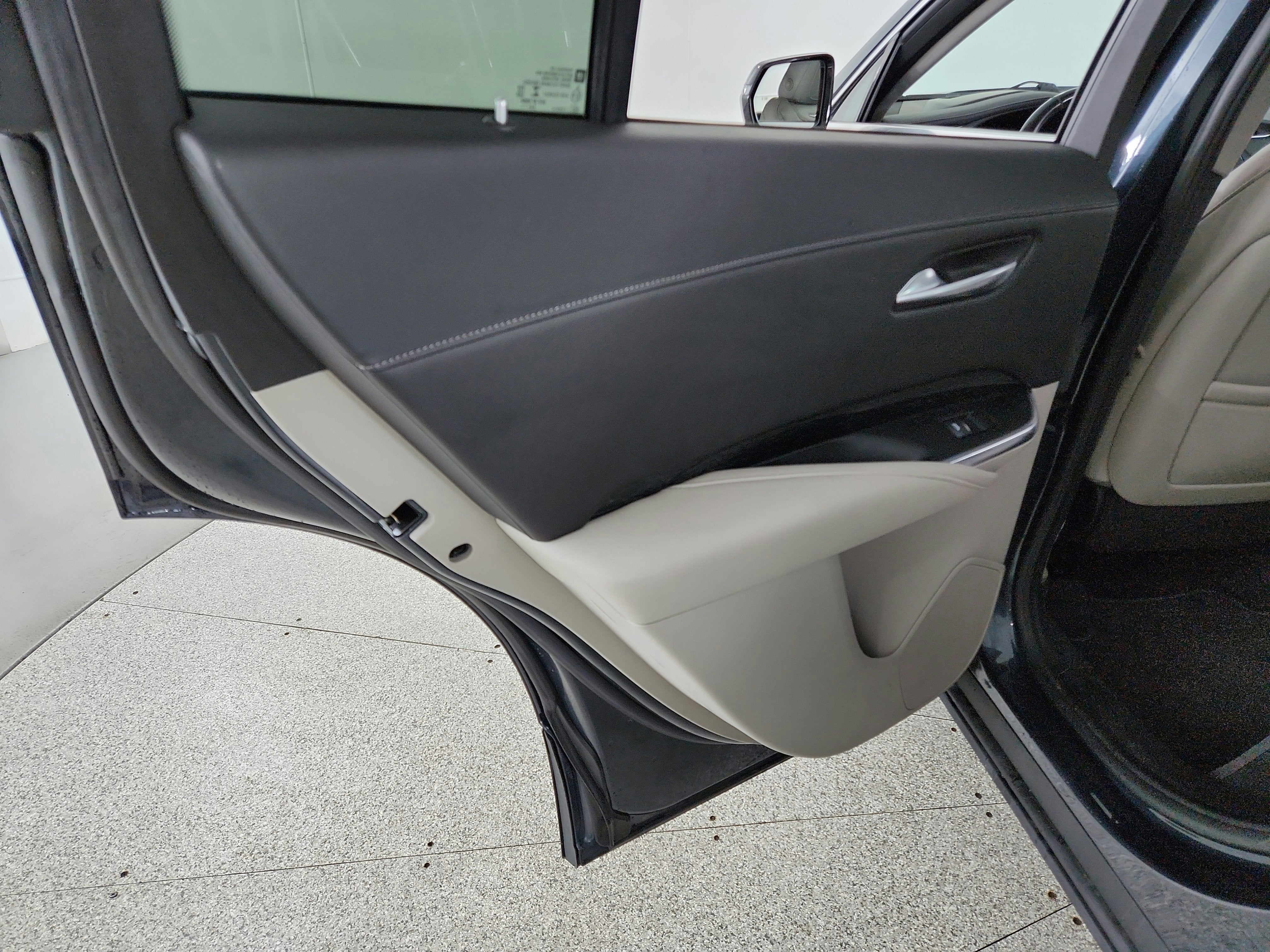 2021 Cadillac XT4 AWD Premium Luxury