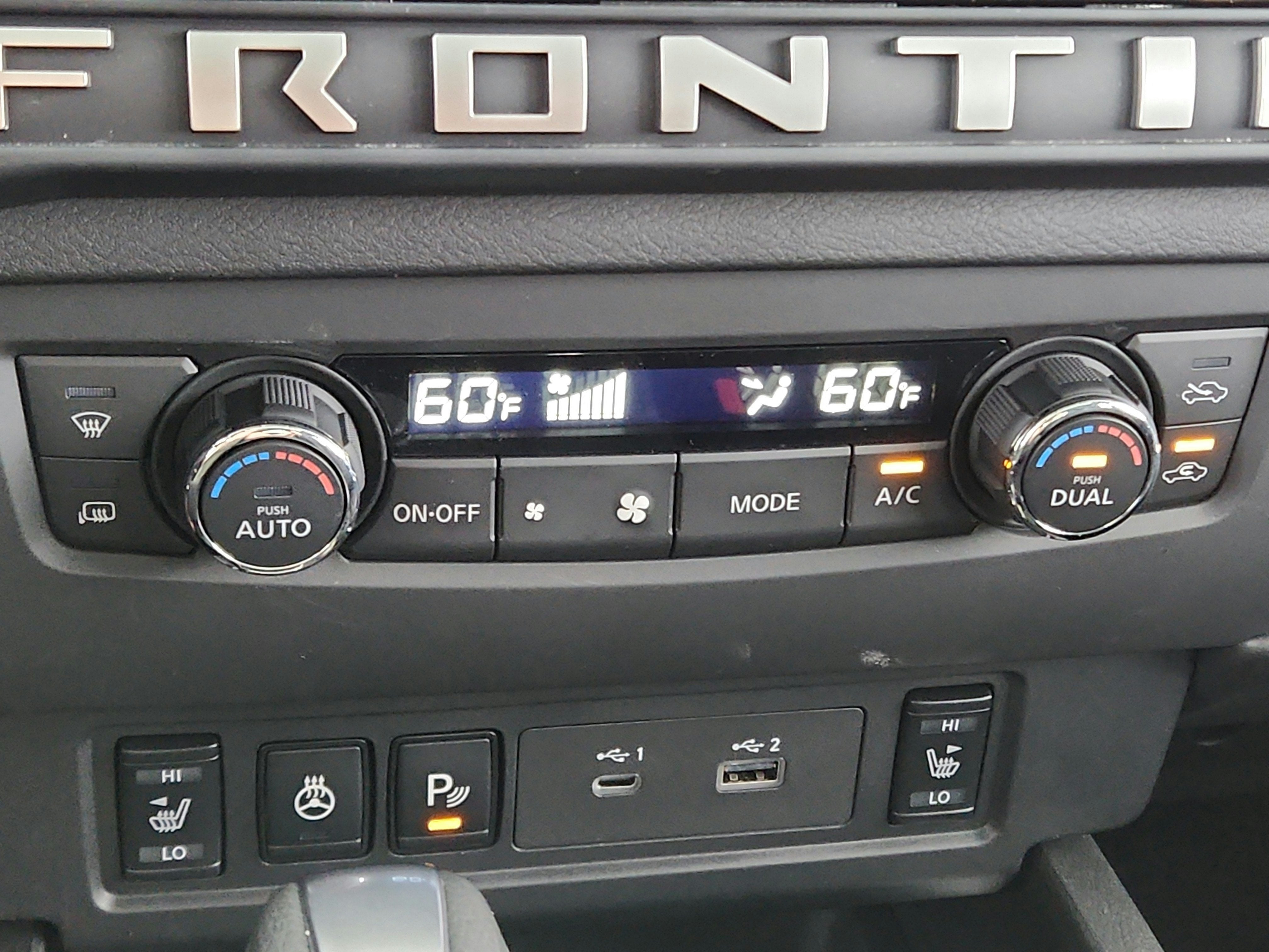 2025 Nissan Frontier SL