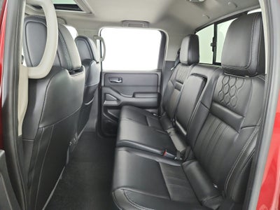 2025 Nissan Frontier SL