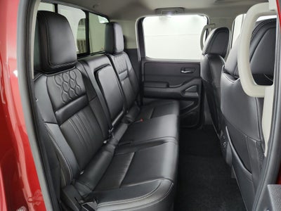 2025 Nissan Frontier SL