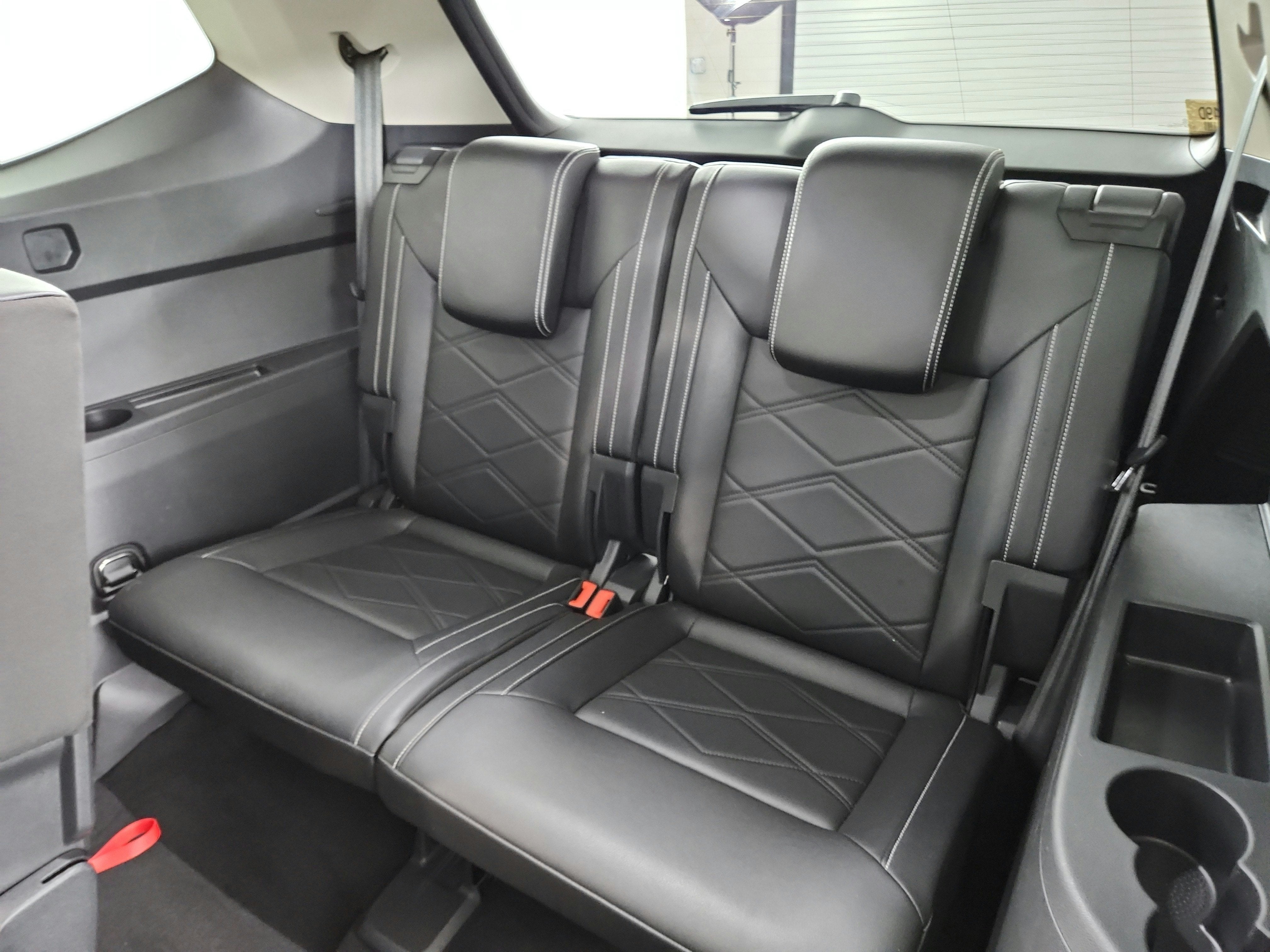 2025 Volkswagen Atlas 2.0T SE w/Technology FWD