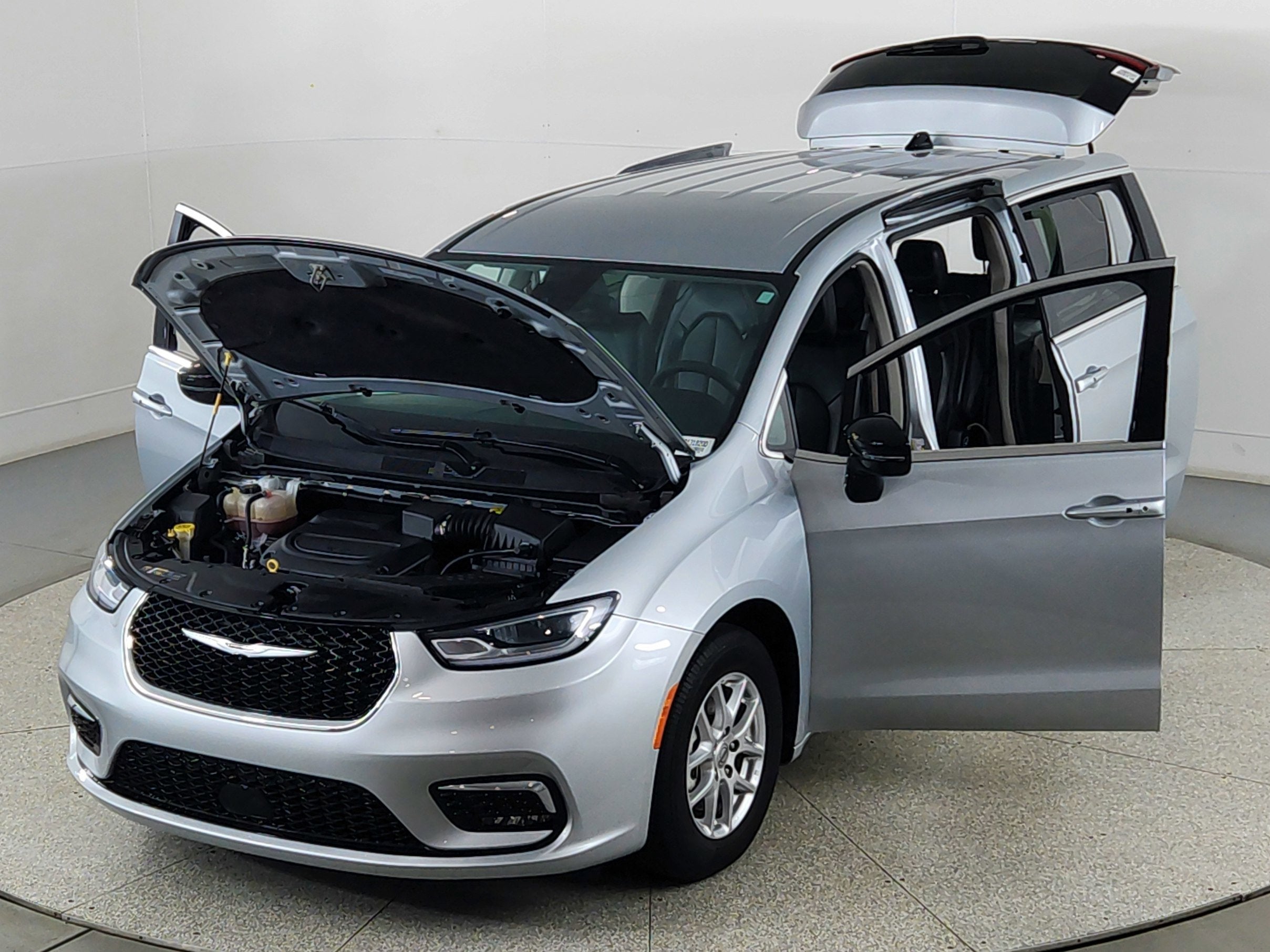 2024 Chrysler Pacifica Touring L