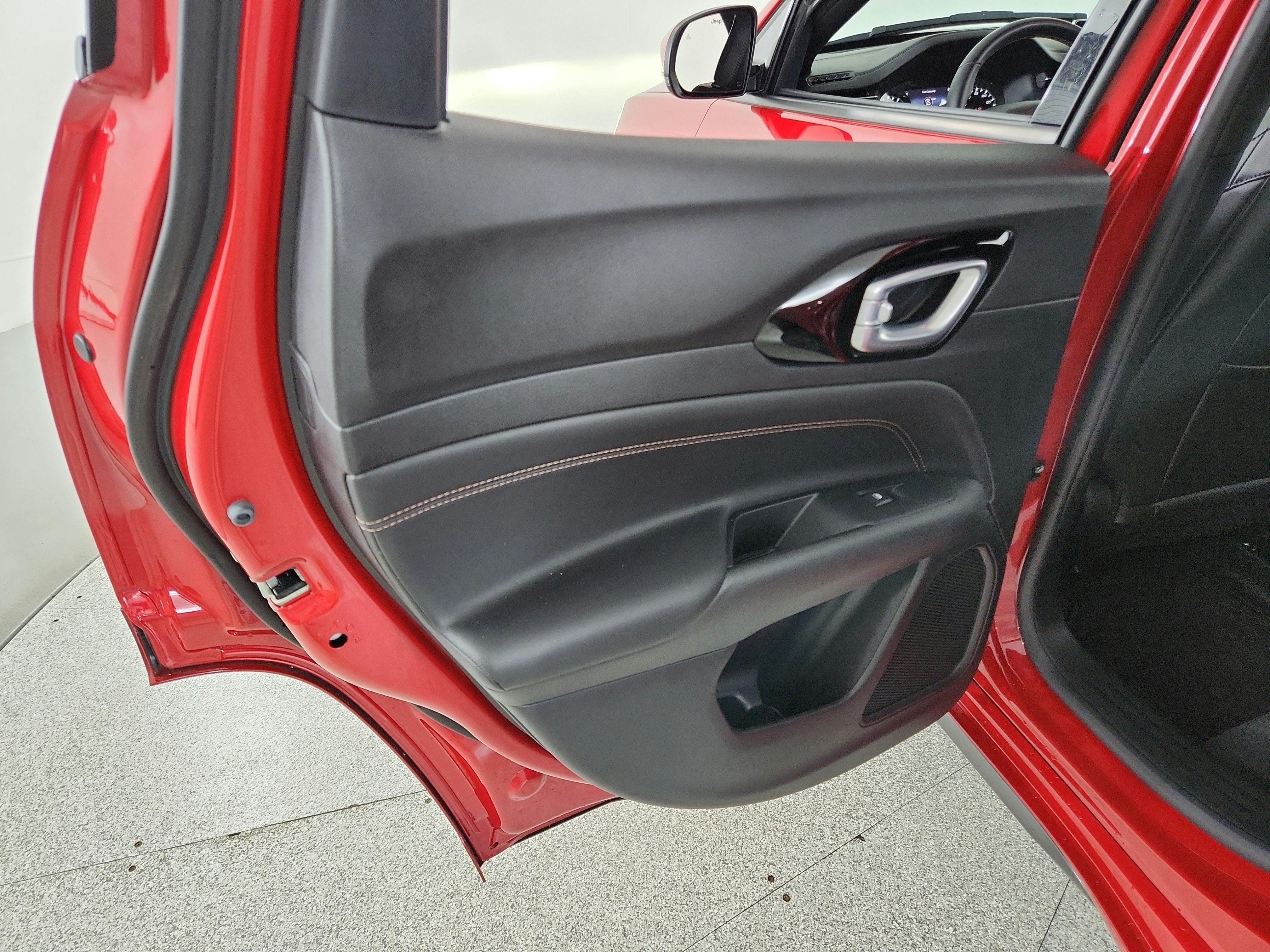 2022 Jeep Compass (RED) Edition