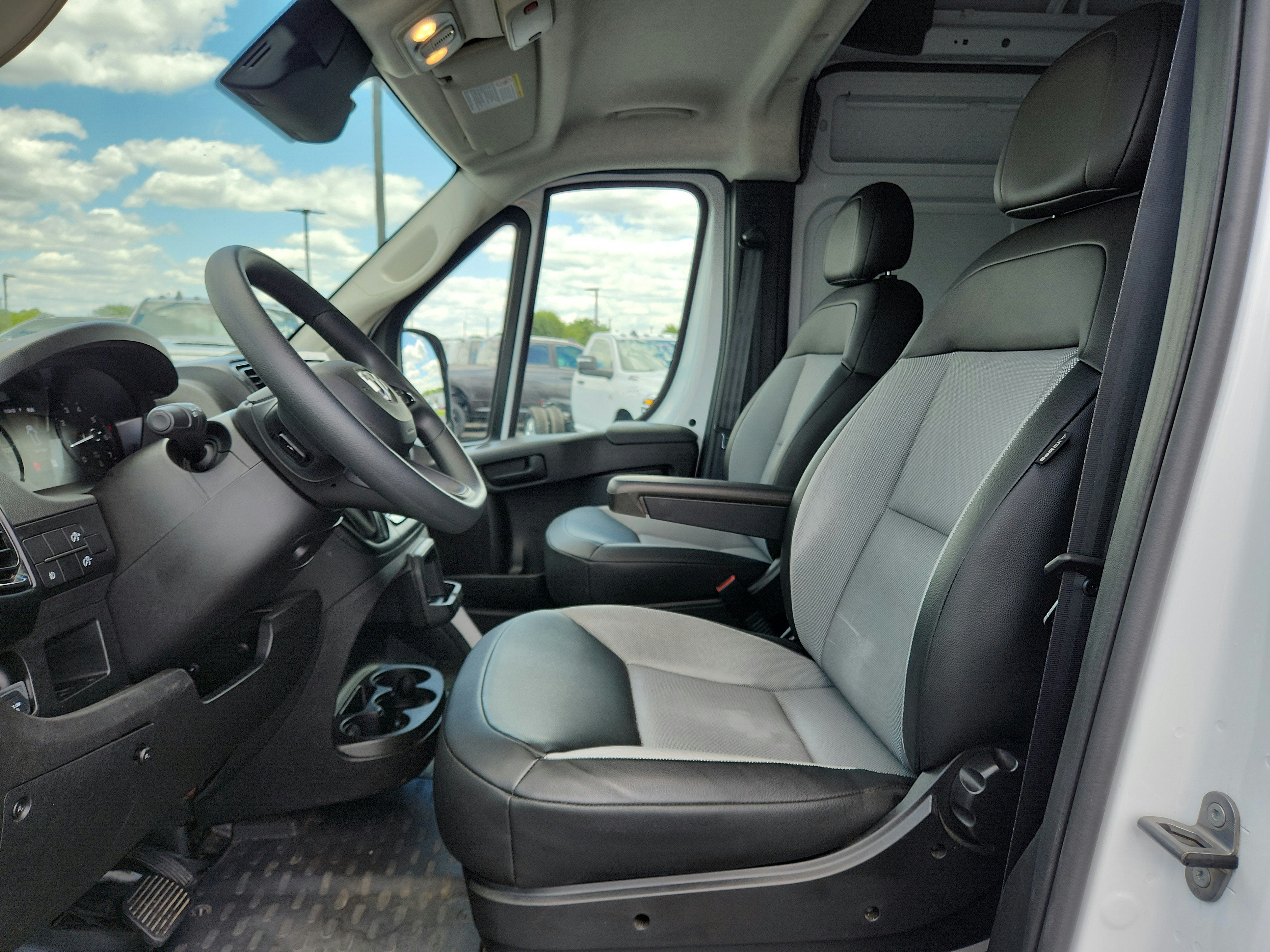 2026 RAM ProMaster 2500 Tradesman