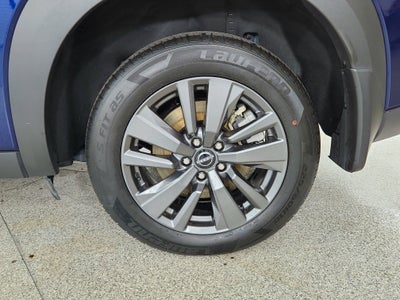 2023 Nissan Pathfinder SV