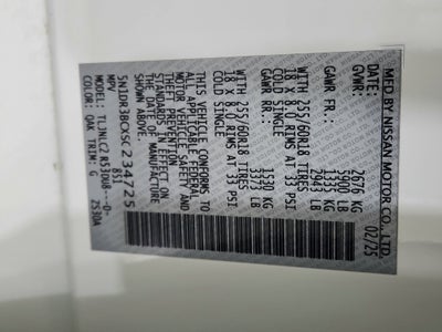 2025 Nissan Pathfinder SV