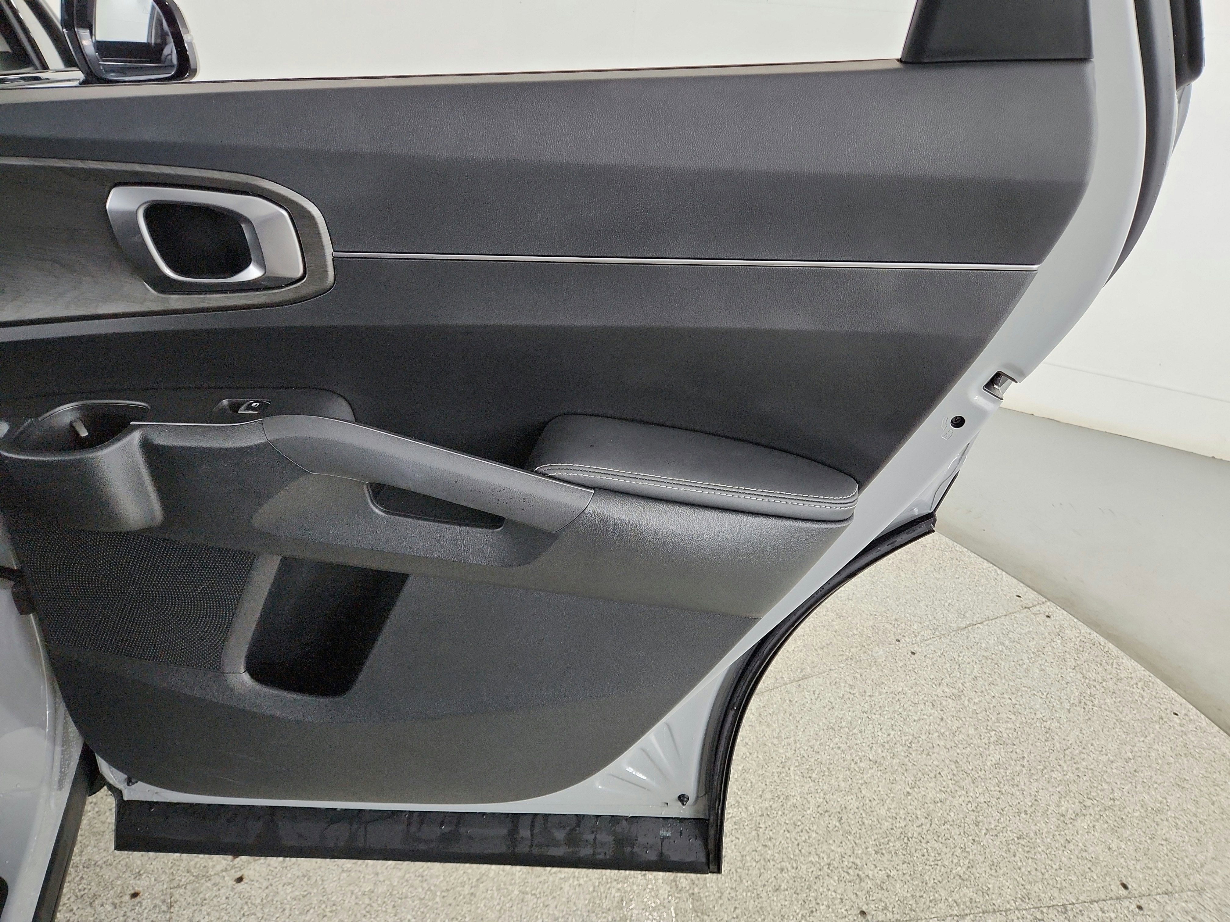 2024 Kia Sorento X-Line EX