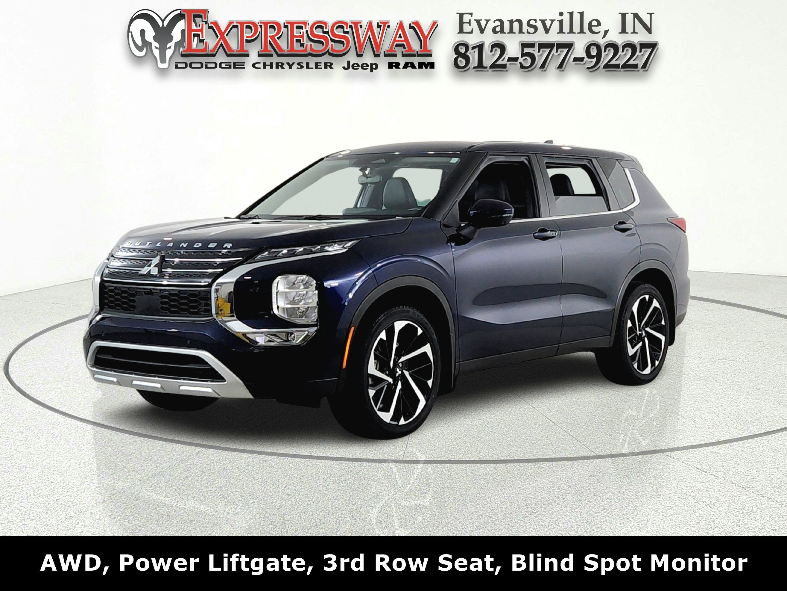 2023 Mitsubishi Outlander Base