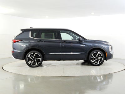 2025 Mitsubishi Outlander PHEV Base