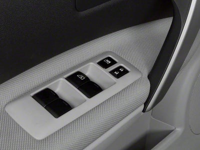 2013 Nissan Rogue FWD 4dr S
