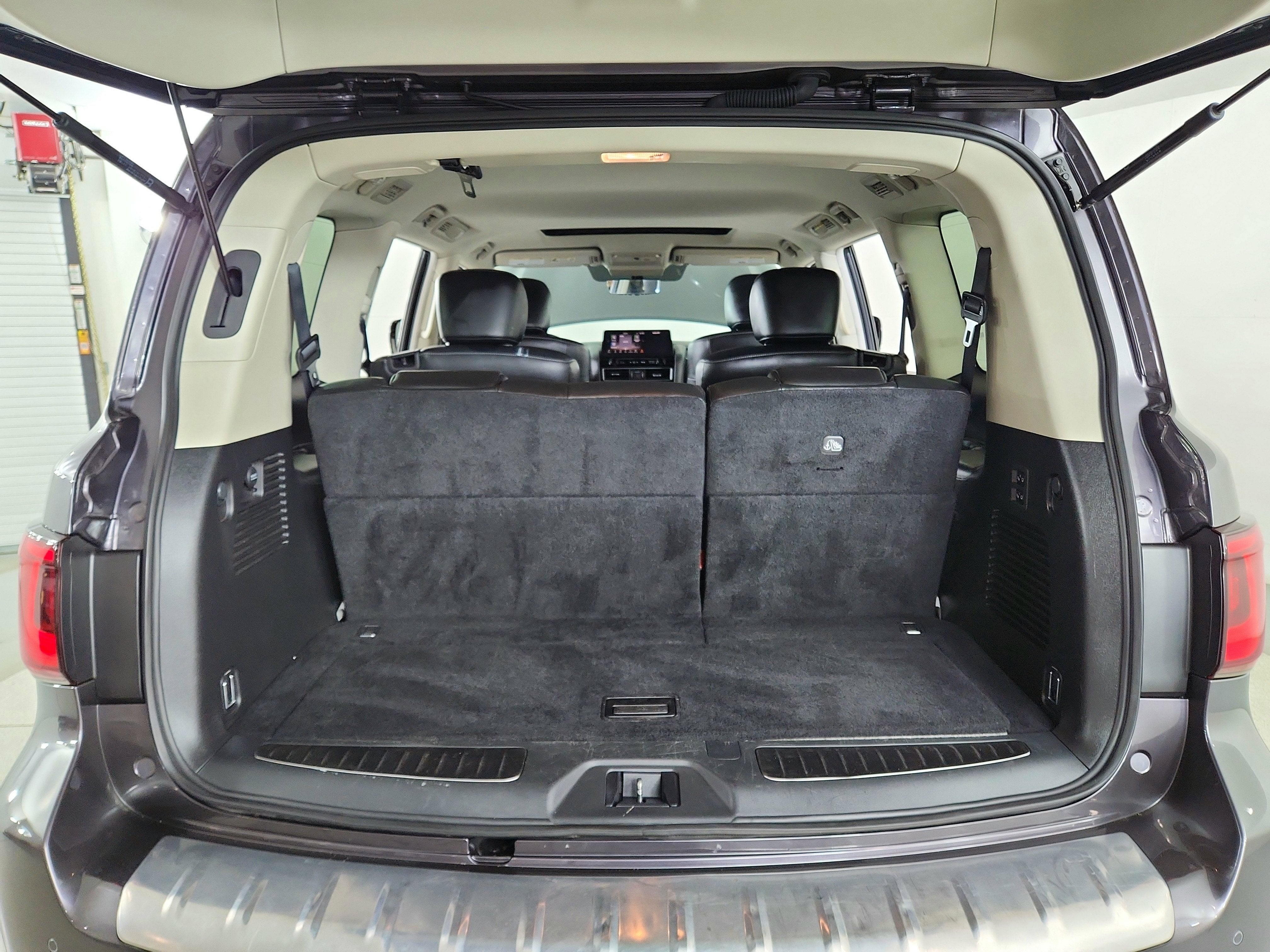 2024 INFINITI QX80 LUXE