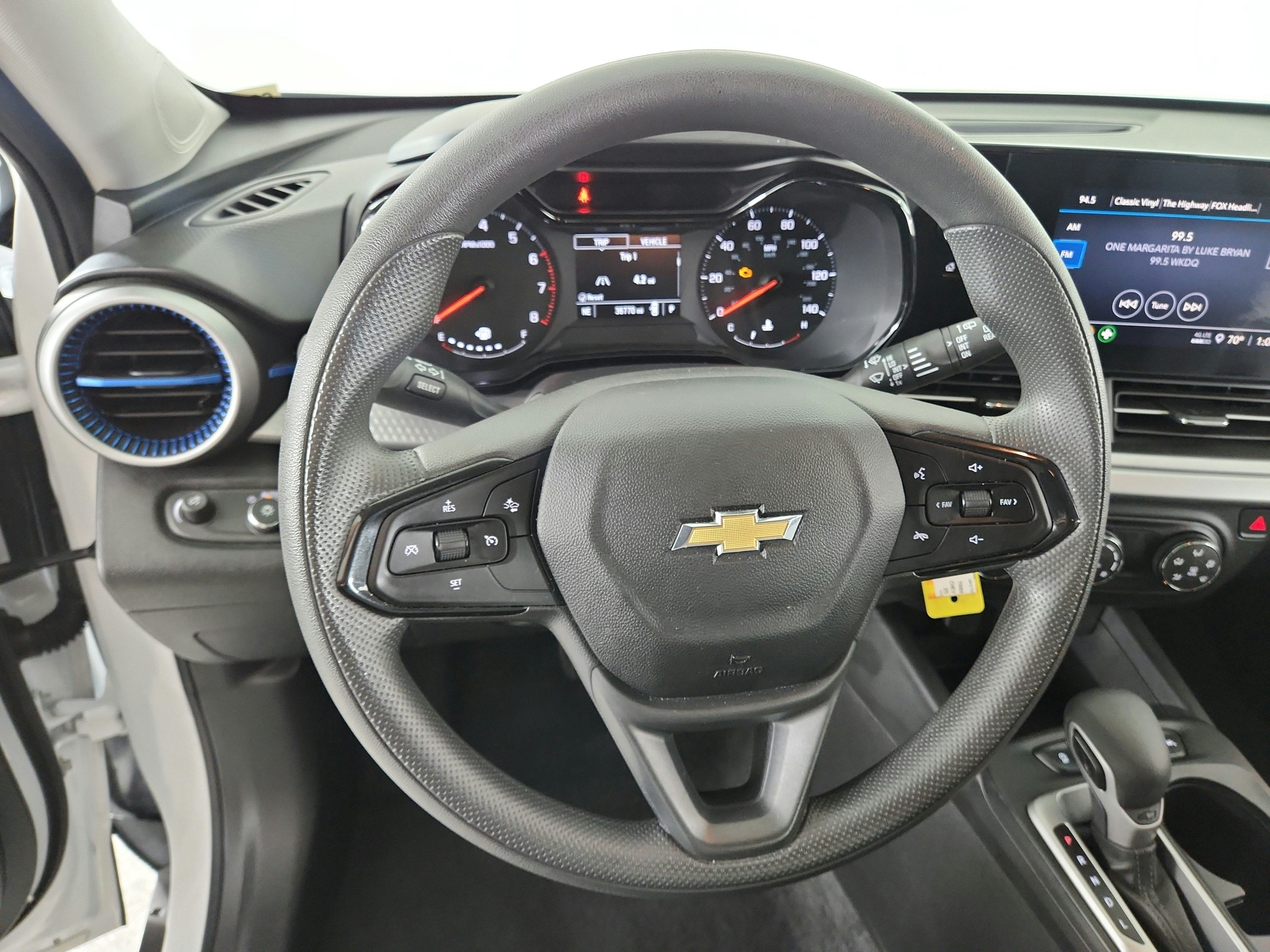 2025 Chevrolet Trax FWD 4dr LS