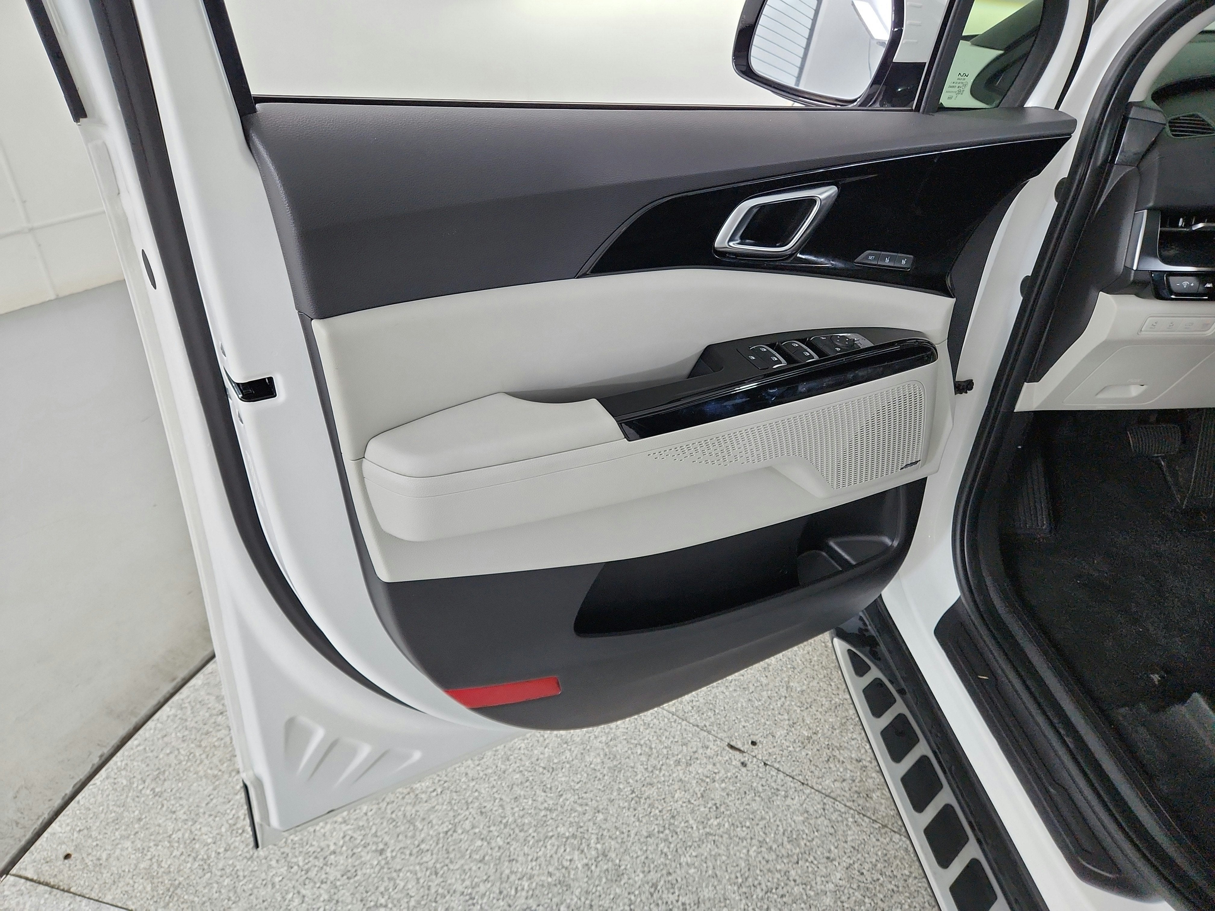 2024 Kia Carnival MPV SX Prestige FWD