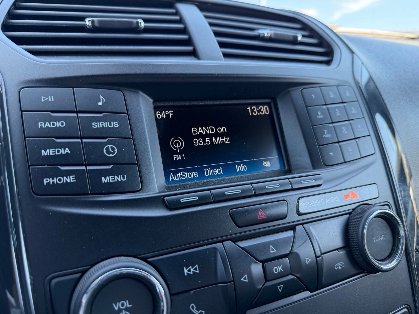 2018 Ford Explorer Base