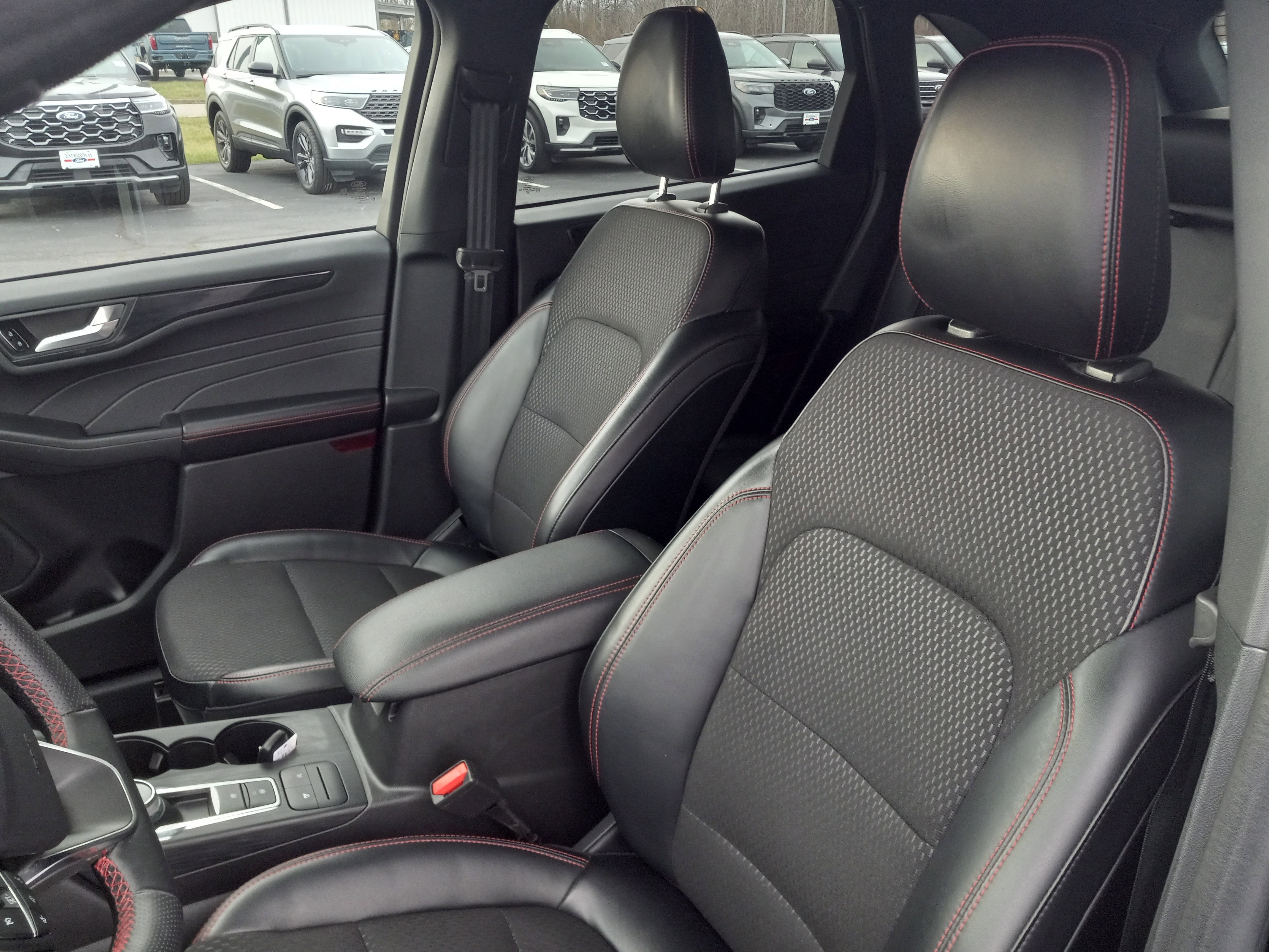 2025 Ford Escape ST-Line