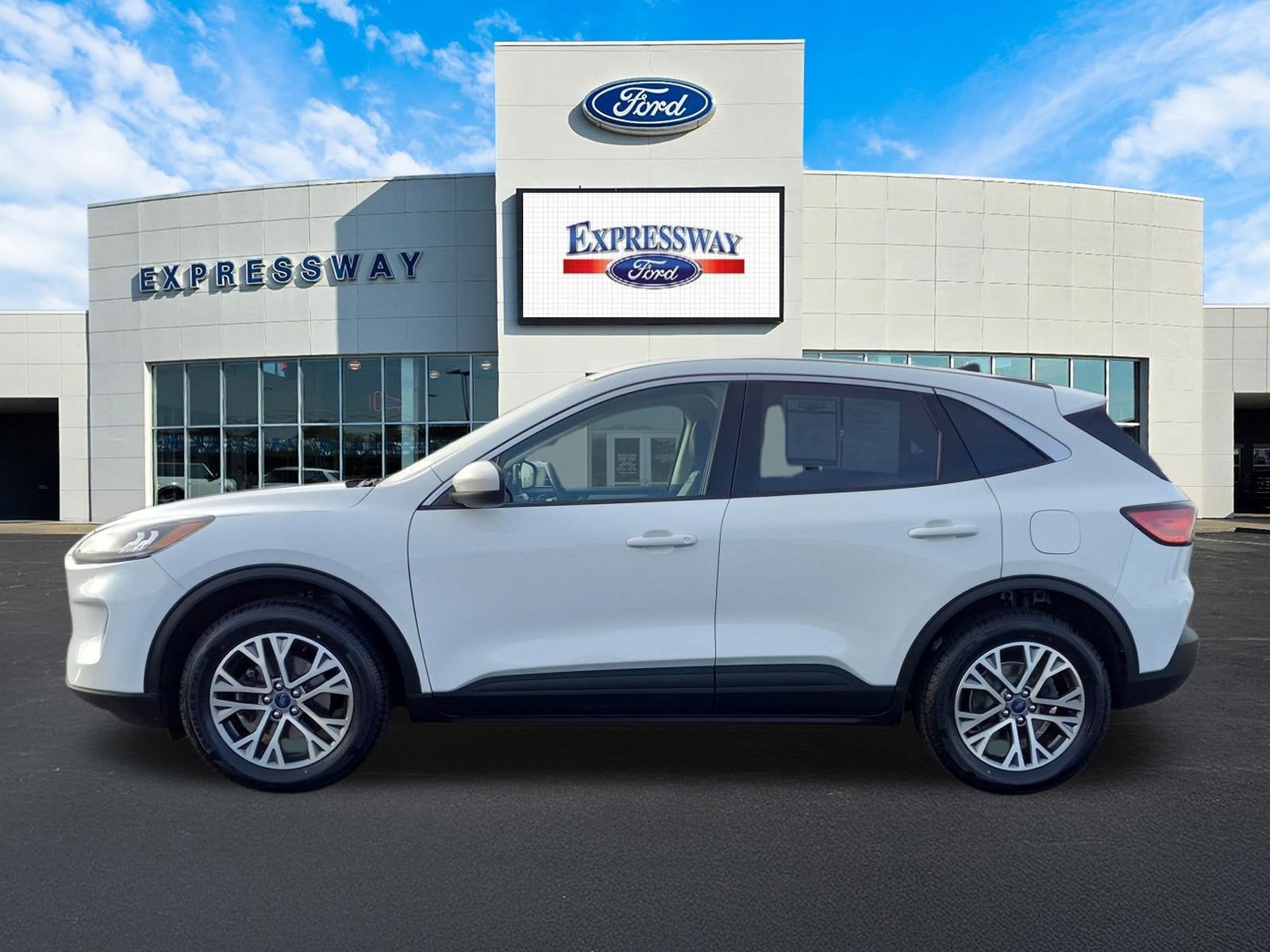 2022 Ford Escape SEL