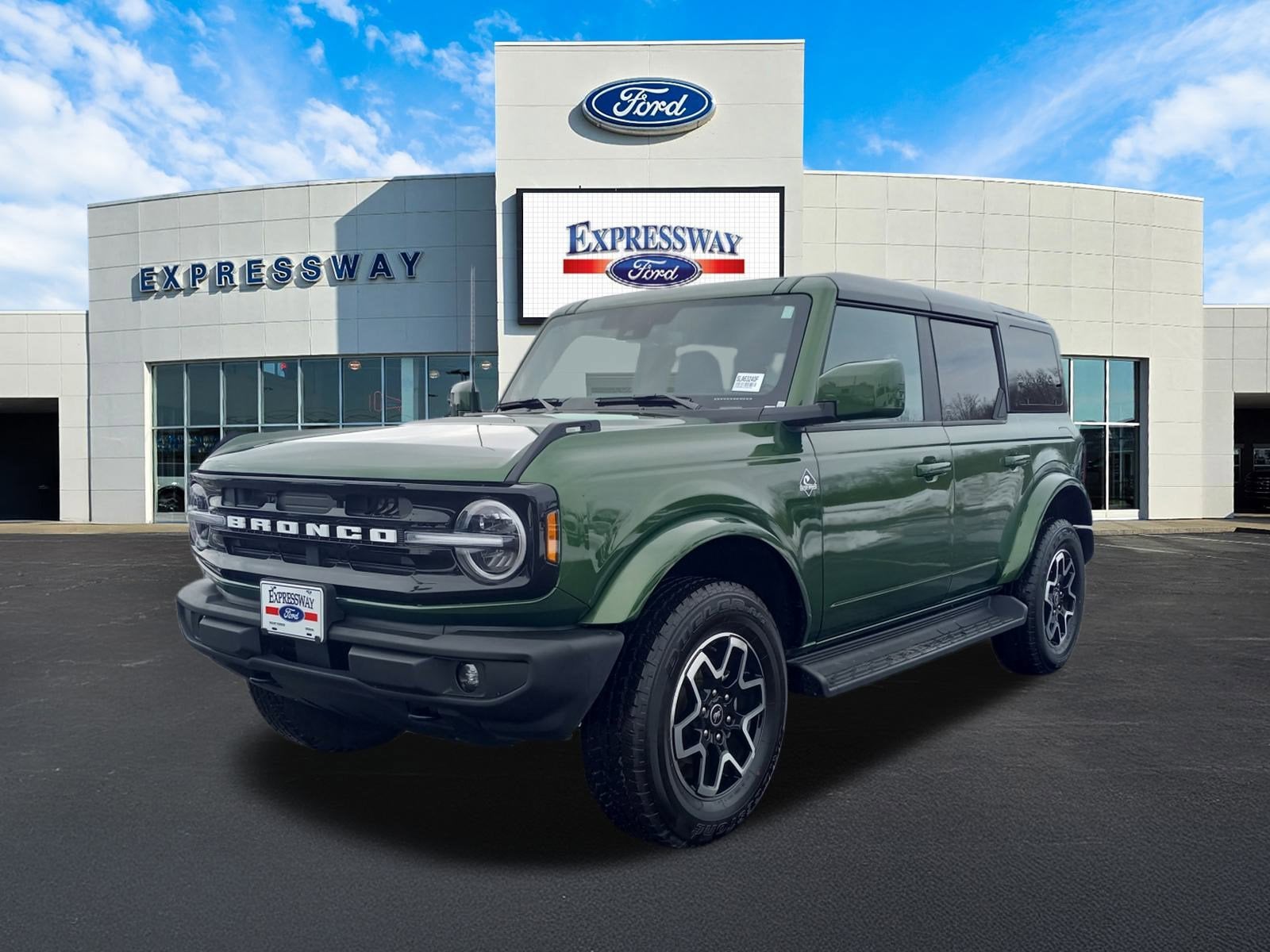2025 Ford Bronco Outer Banks