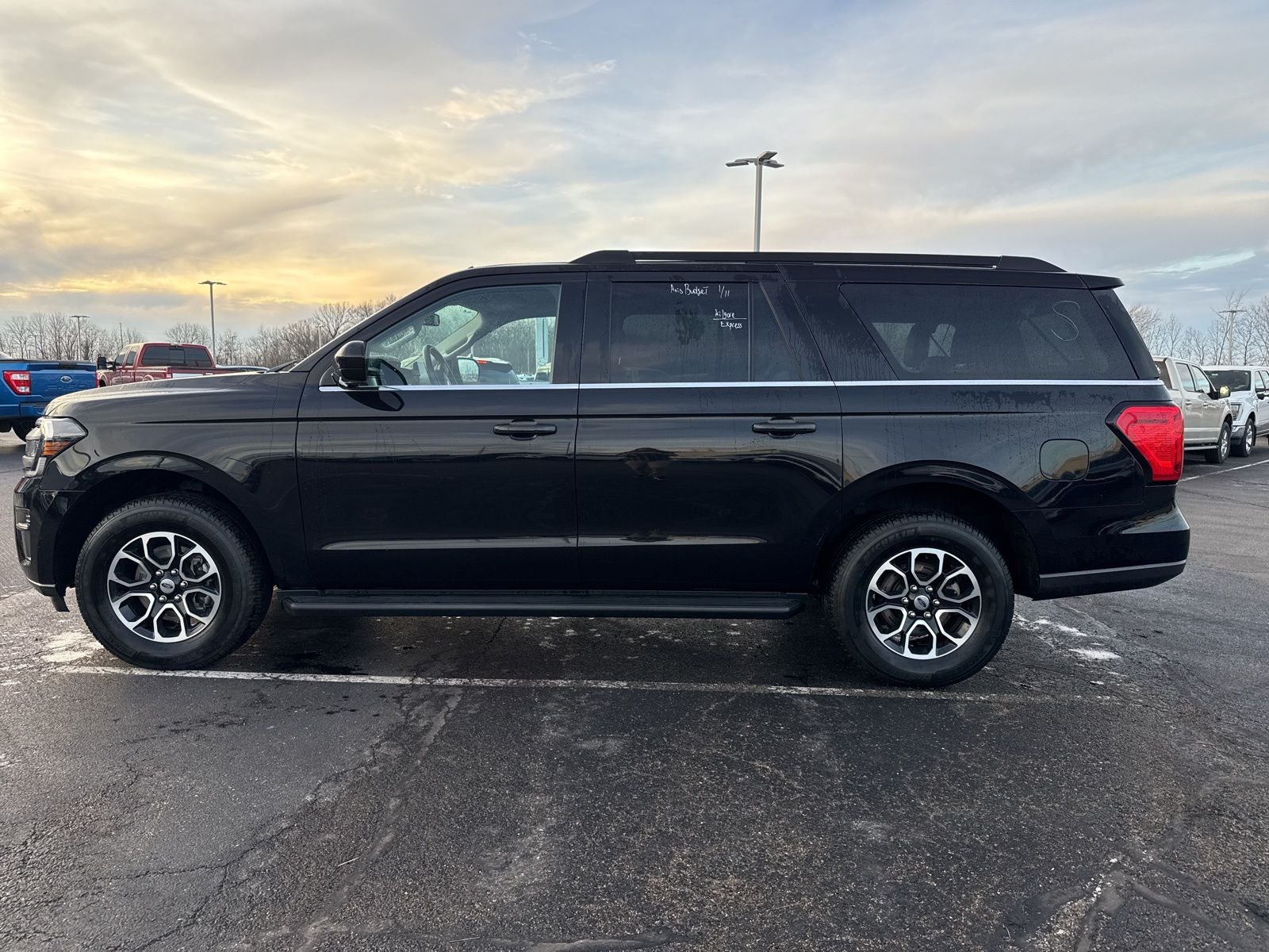 2024 Ford Expedition Max XLT